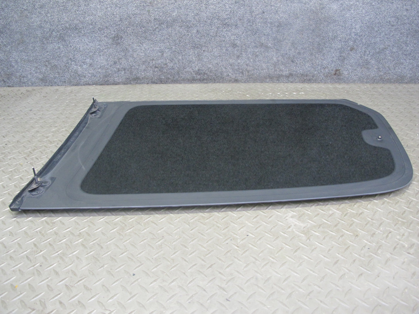2003-2007 Lexus J100 LX470 Rear Left Driver Side Quarter Glass Window