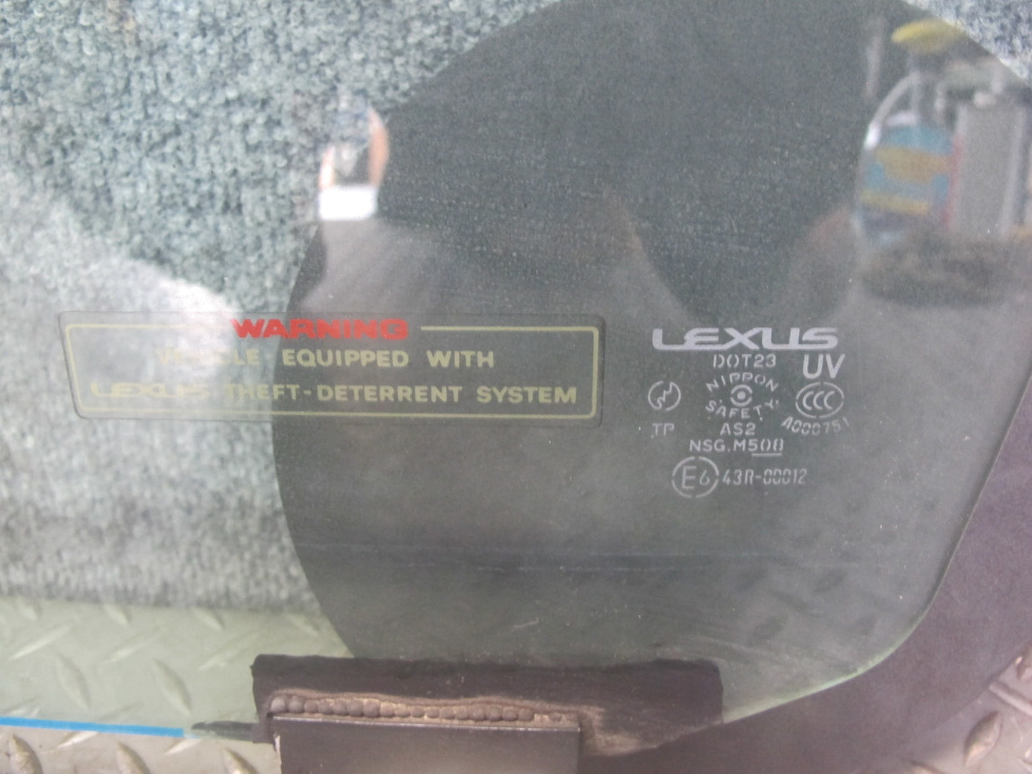 2003-2007 Lexus J100 LX470 Front Left Driver Side Door Glass Window