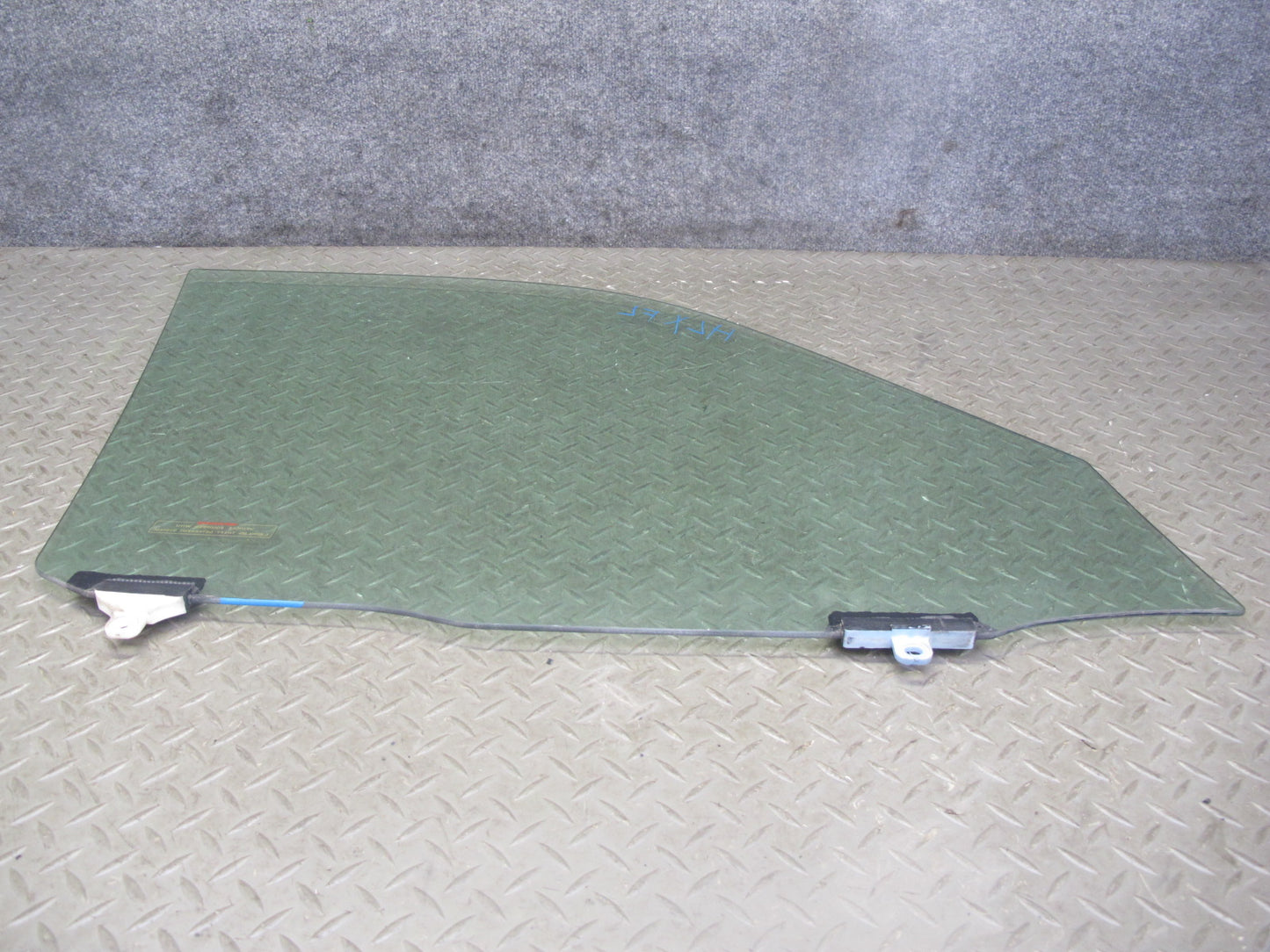 2003-2007 Lexus J100 LX470 Front Left Driver Side Door Glass Window