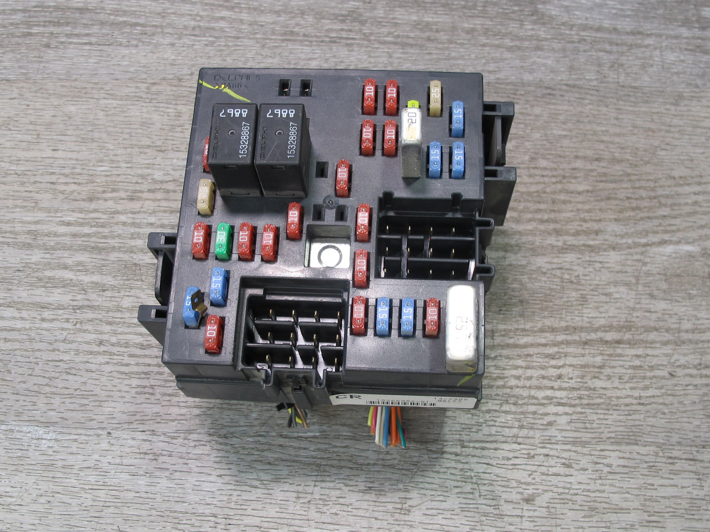 2005-2007 Hummer H2 Dash Cabin Interior Junction Fuse Relay Box 15266952
