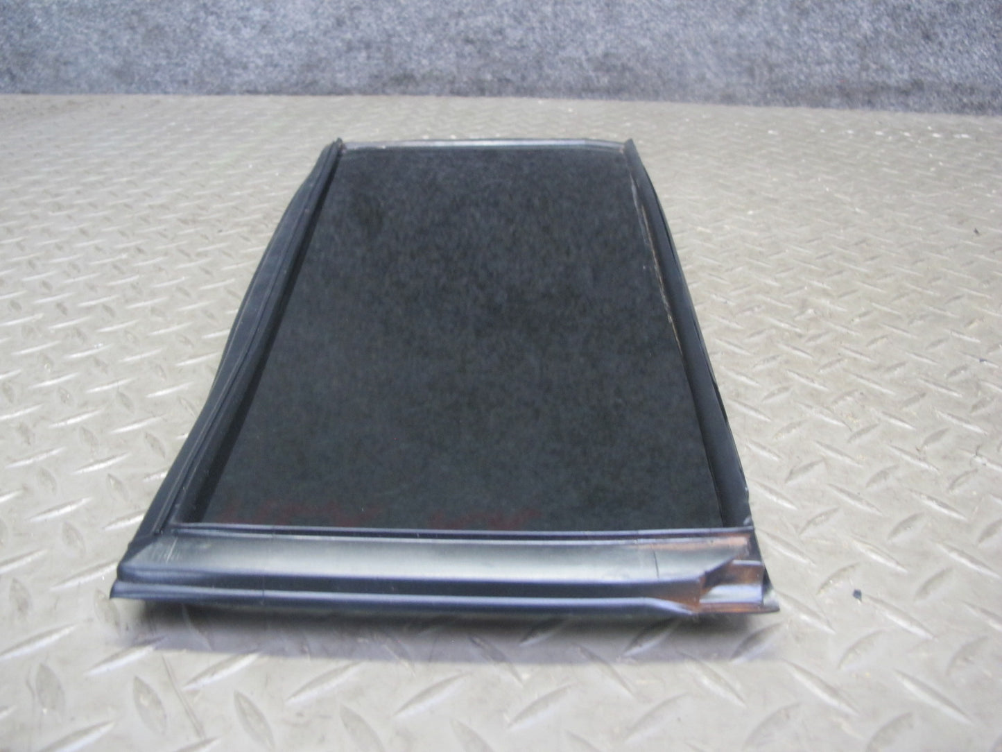 2003-2007 Lexus J100 LX470 Rear Right Side Door Vent Fixed Glass Window