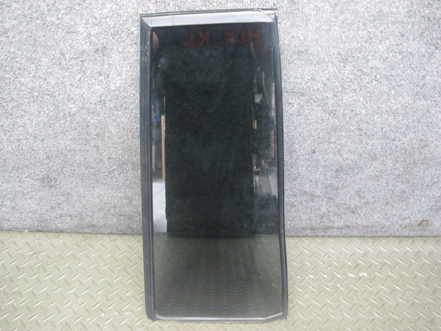2004-2007 Lexus J100 LX470 Rear Left Door Vent Fixed Glass Window 68189-60040