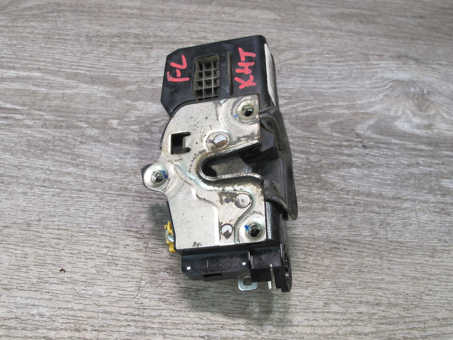 2003-2007 Hummer H2 Front Left Driver Side Door Lock Latch Actuator 15816392