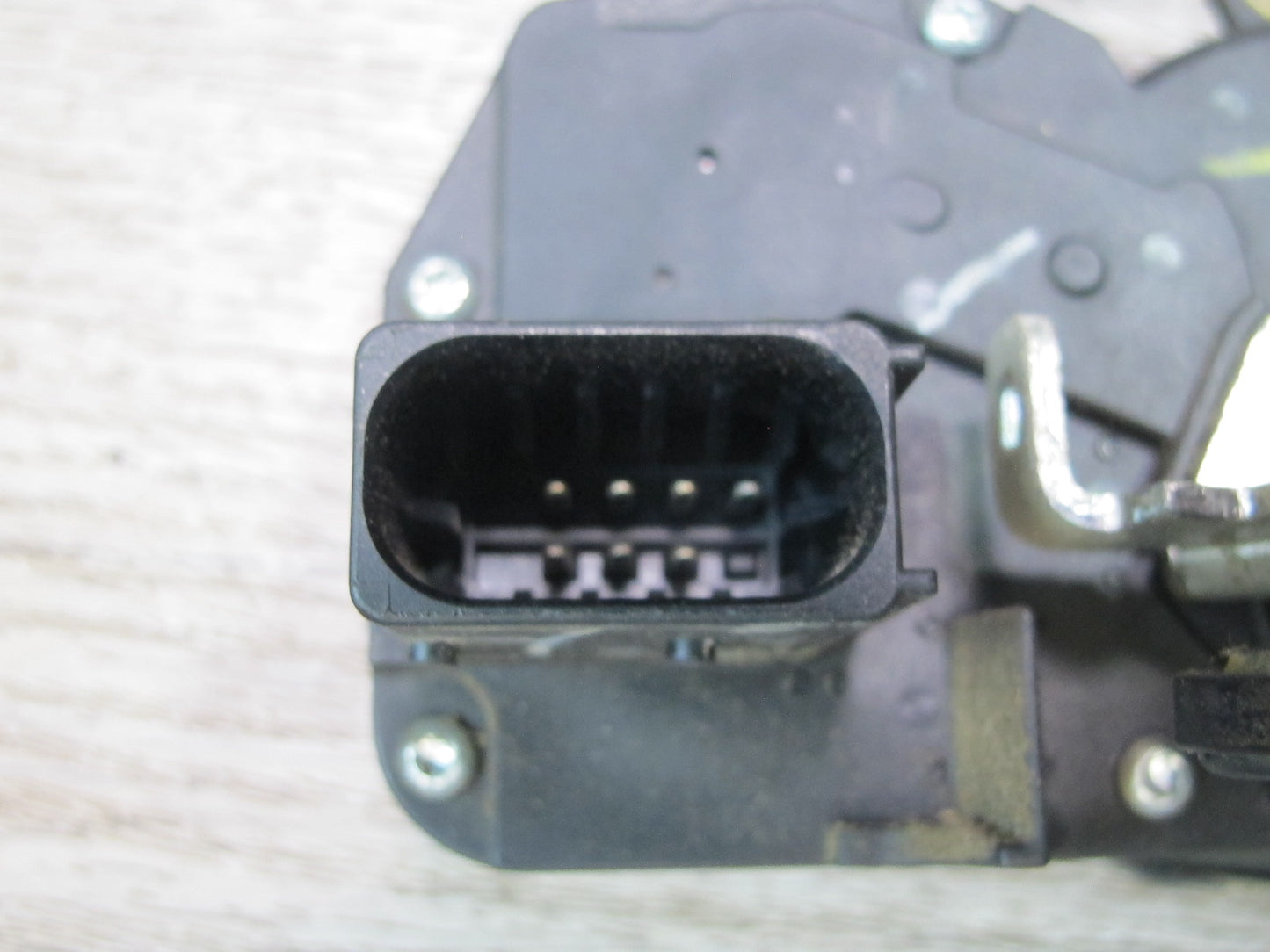 2003-2007 Hummer H2 Front Left Driver Side Door Lock Latch Actuator 15816392