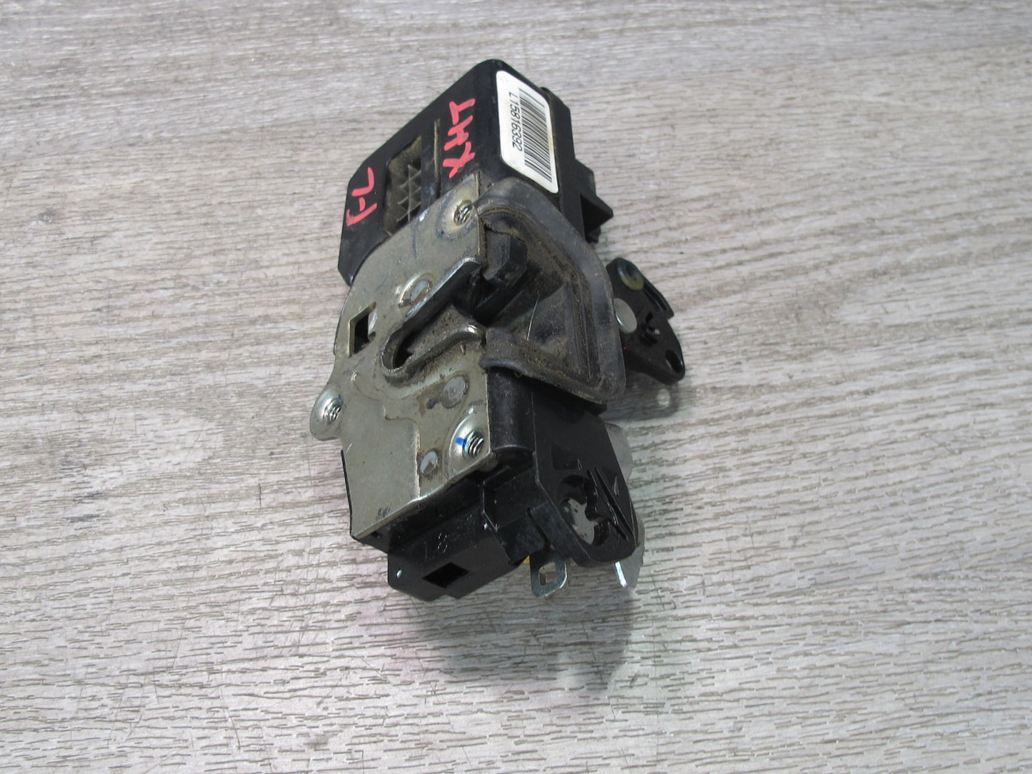 2003-2007 Hummer H2 Front Left Driver Side Door Lock Latch Actuator 15816392