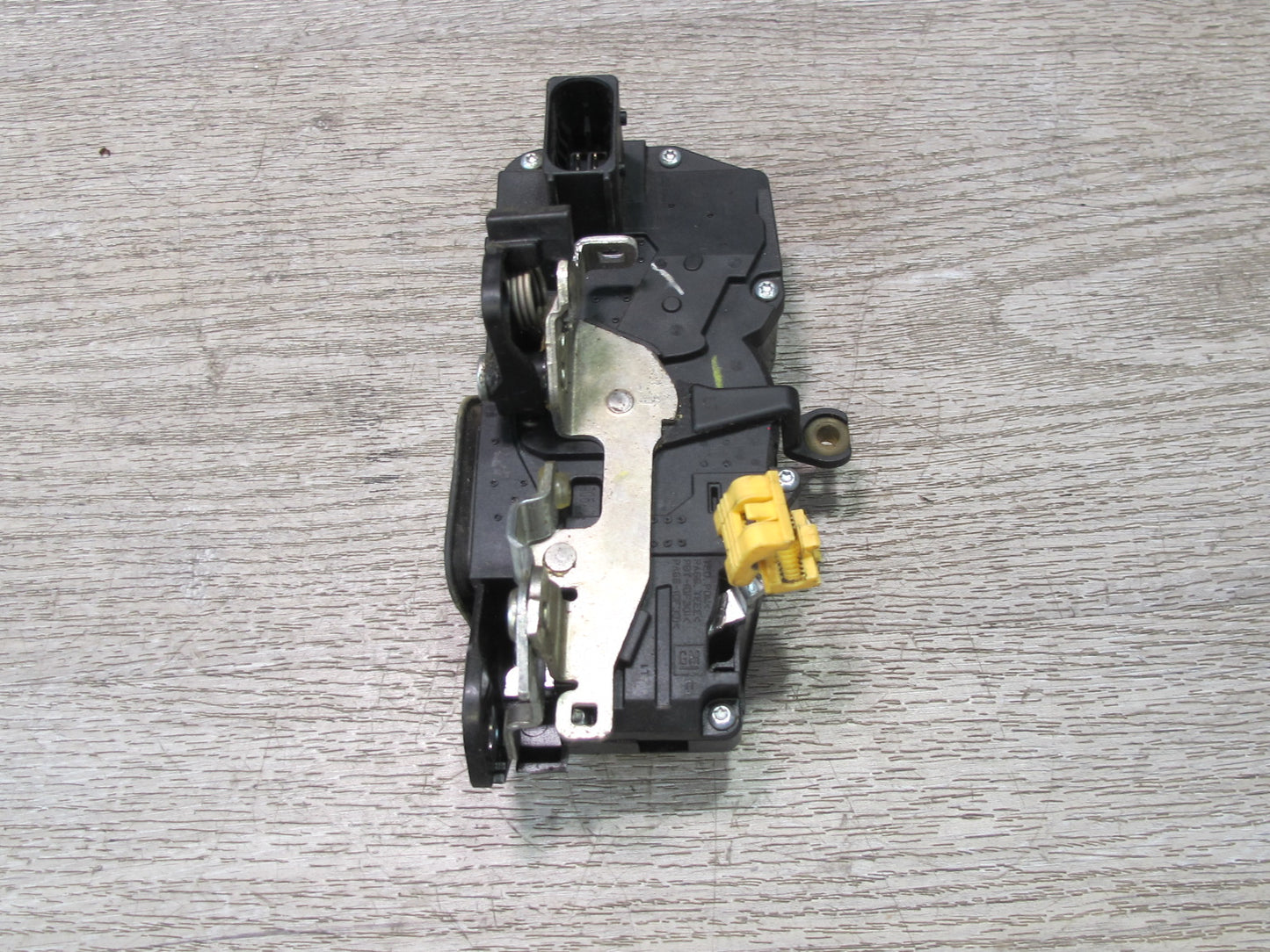 2003-2007 Hummer H2 Front Left Driver Side Door Lock Latch Actuator 15816392