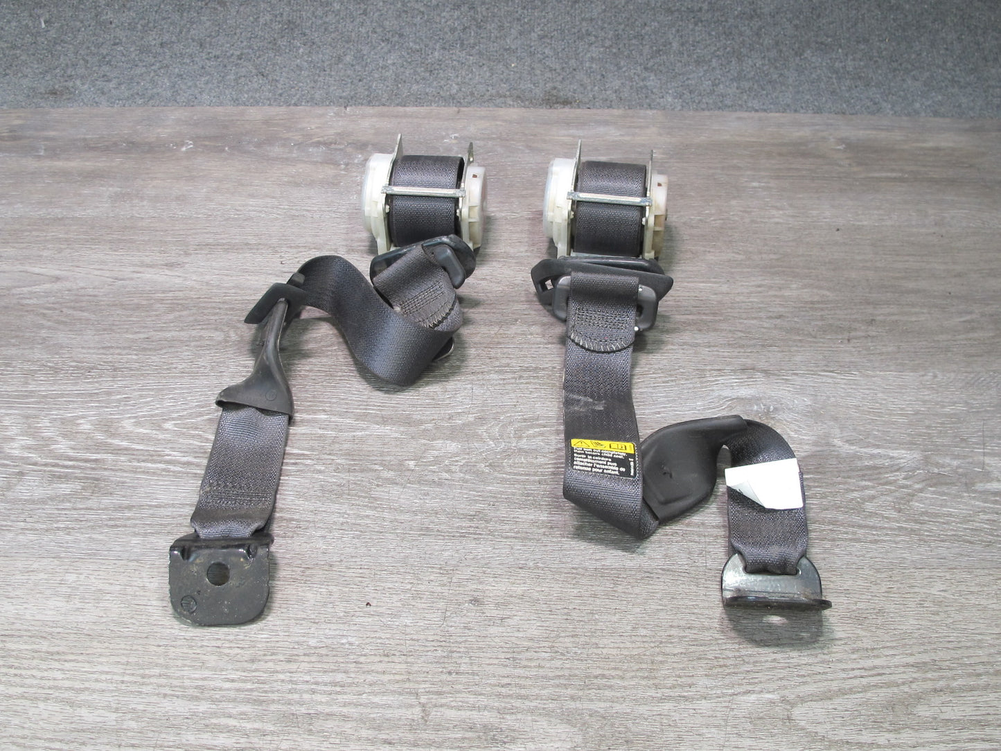 03-07 HUMMER H2 REAR RIGHT & LEFT SIDE SEATBELT RETRACTOR SET OEM