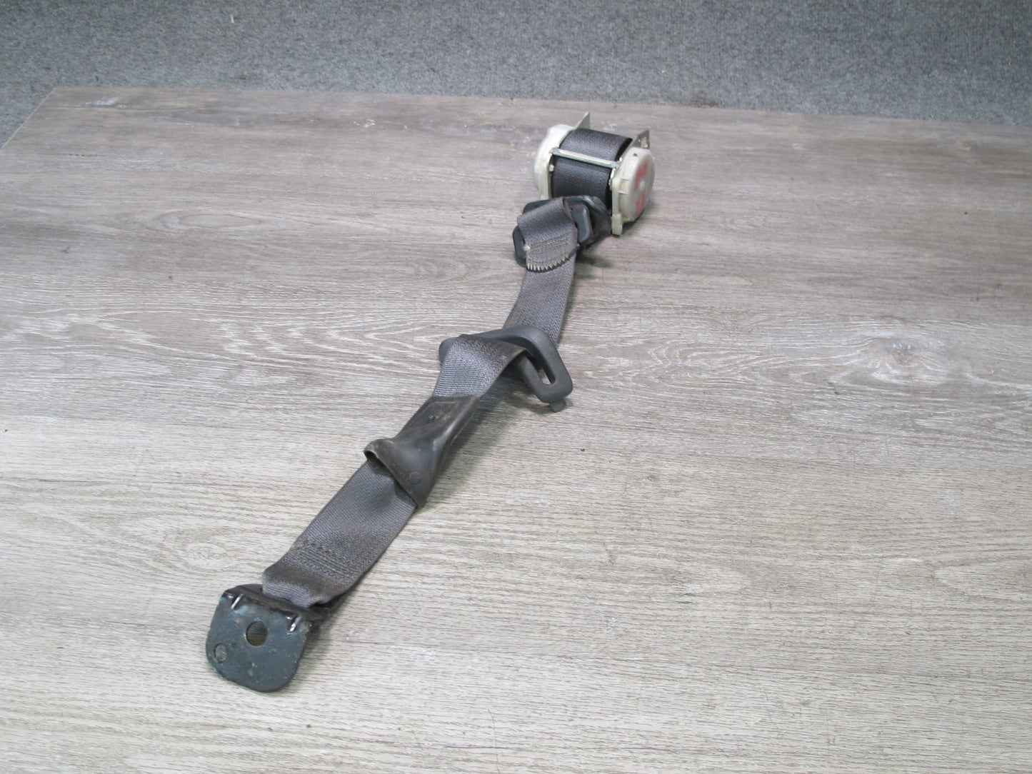 03-07 HUMMER H2 REAR RIGHT & LEFT SIDE SEATBELT RETRACTOR SET OEM