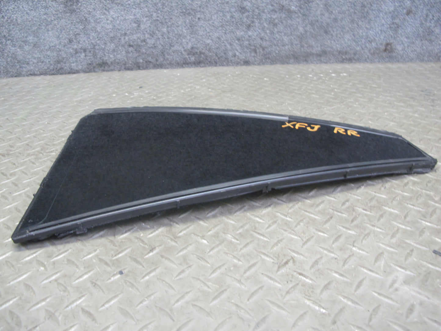 2007-2013 BMW E70 X5 Rear Right Door Corner Fixed Glass Window 7129736