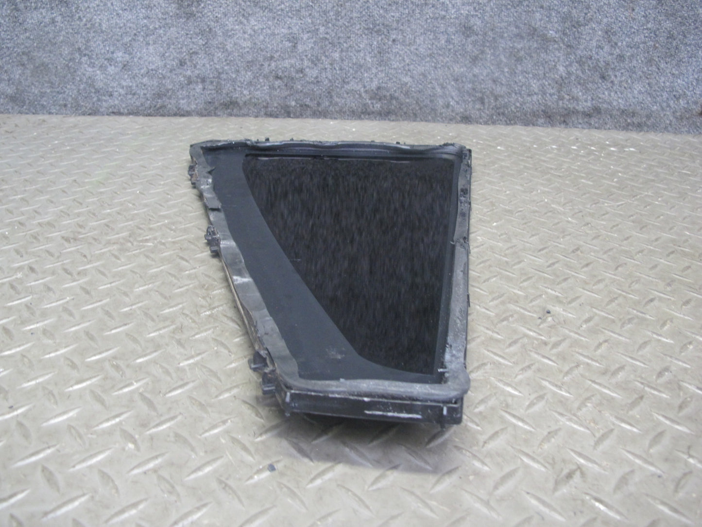 2007-2013 BMW E70 X5 Rear Right Door Corner Fixed Glass Window 7129736