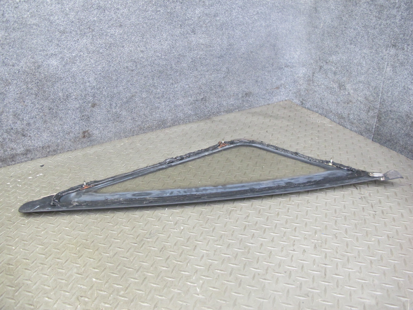 86-92 Toyota Supra MA70 Rear Right Quarter Glass Window w Molding & Hardware OEM