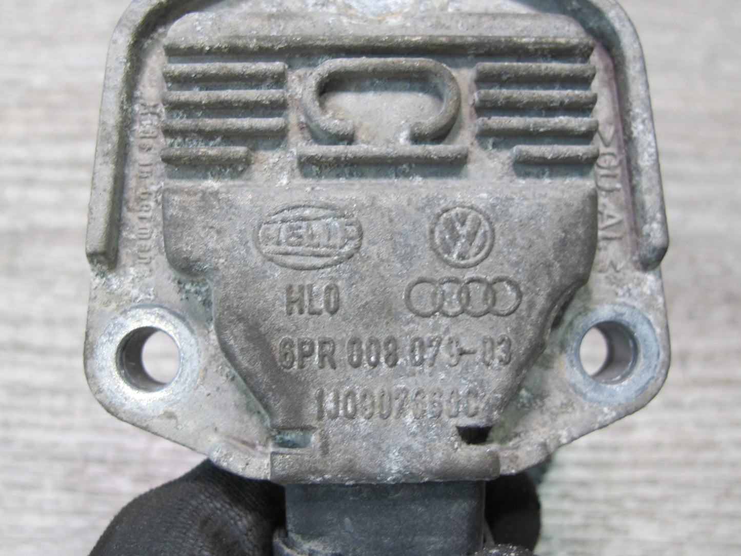 02-15 VW Golf MK5 R32 Passat EOS Rabbit Jetta Engine Oil Level Sensor OEM