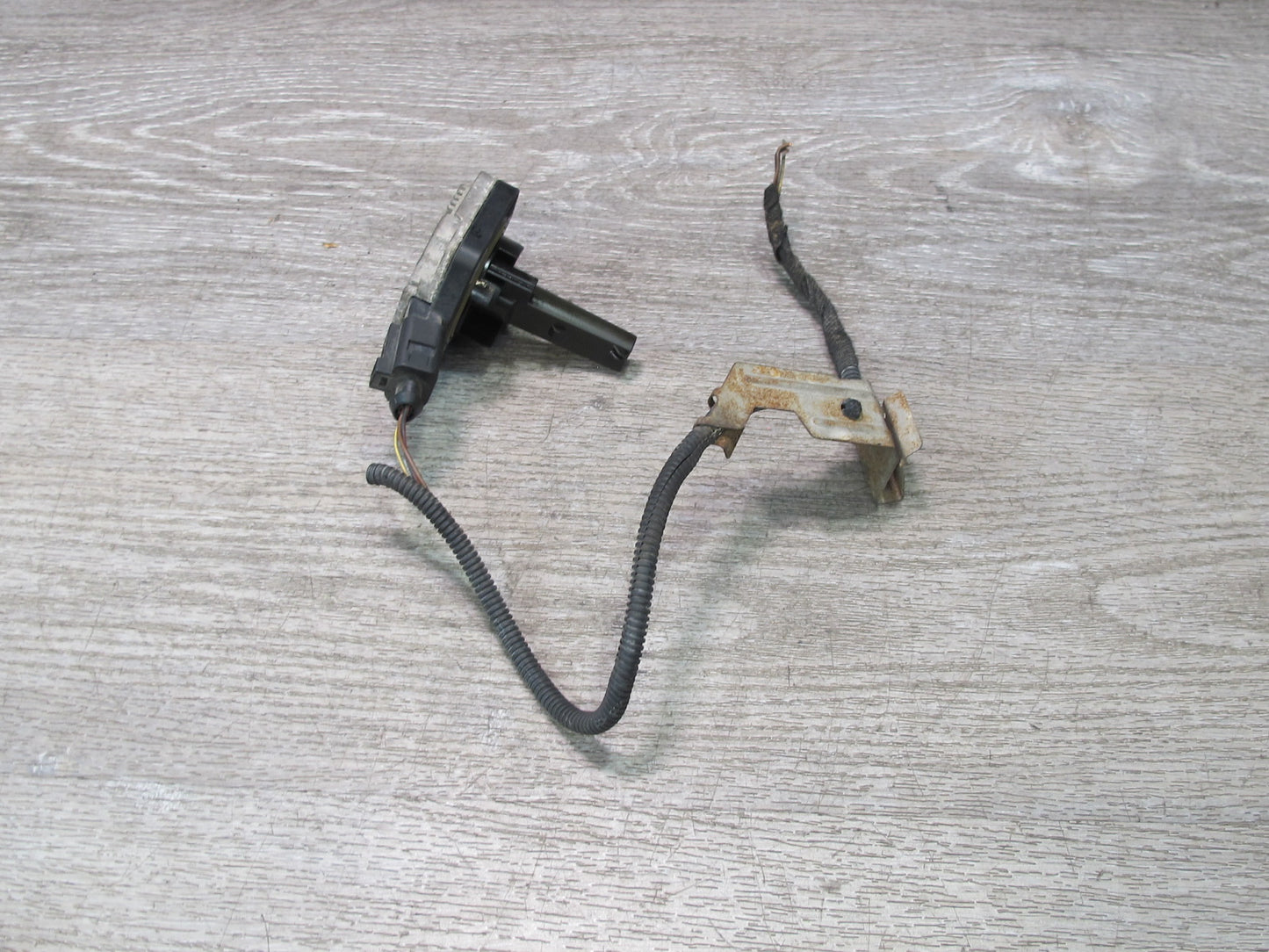 02-15 VW Golf MK5 R32 Passat EOS Rabbit Jetta Engine Oil Level Sensor OEM