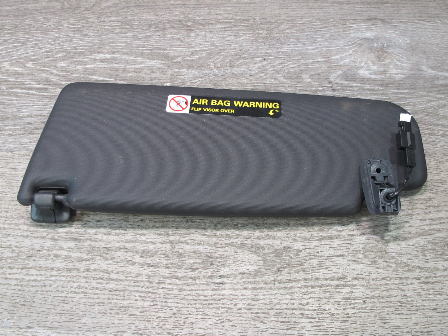 05-09 VW Golf R32 GTI Rabbit Jetta Front Left & Right Sun Visor Set Black OEM
