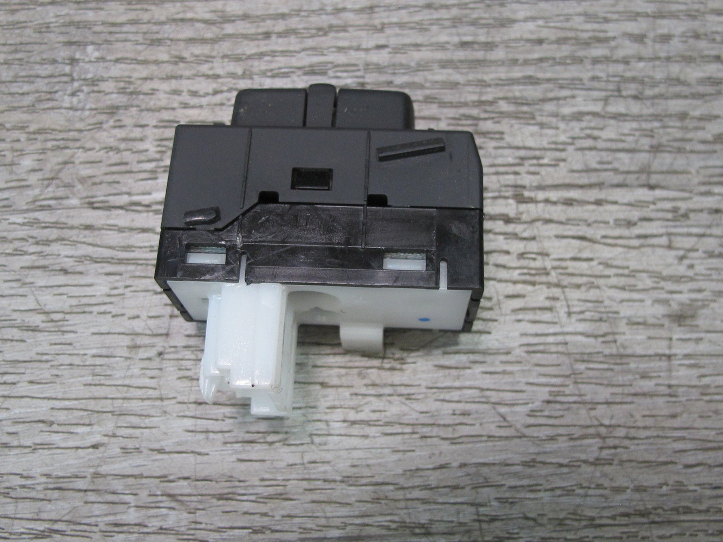 05-13 Chevrolet Corvette C6 Left Heated Seat Heater Button Switch OEM