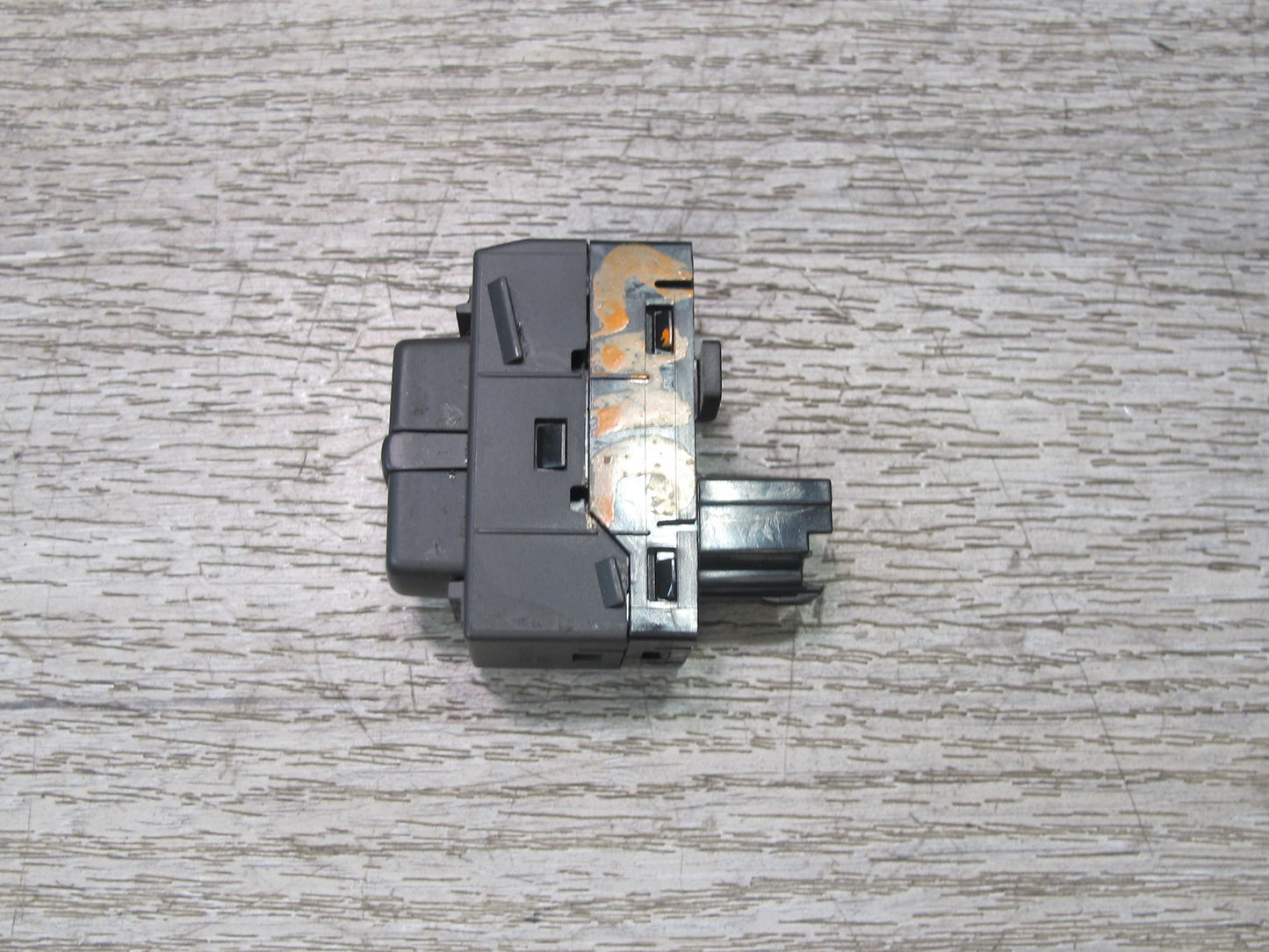 05-13 Chevrolet Corvette C6 Right Heated Seat Heater Button Switch OEM