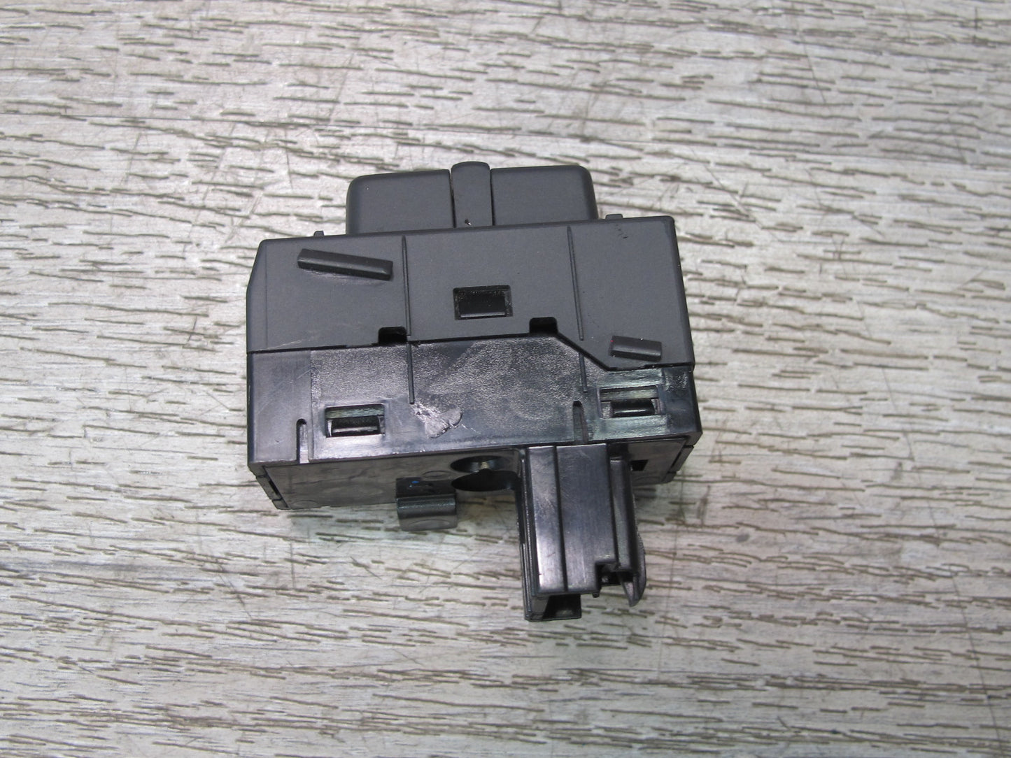 05-13 Chevrolet Corvette C6 Right Heated Seat Heater Button Switch OEM