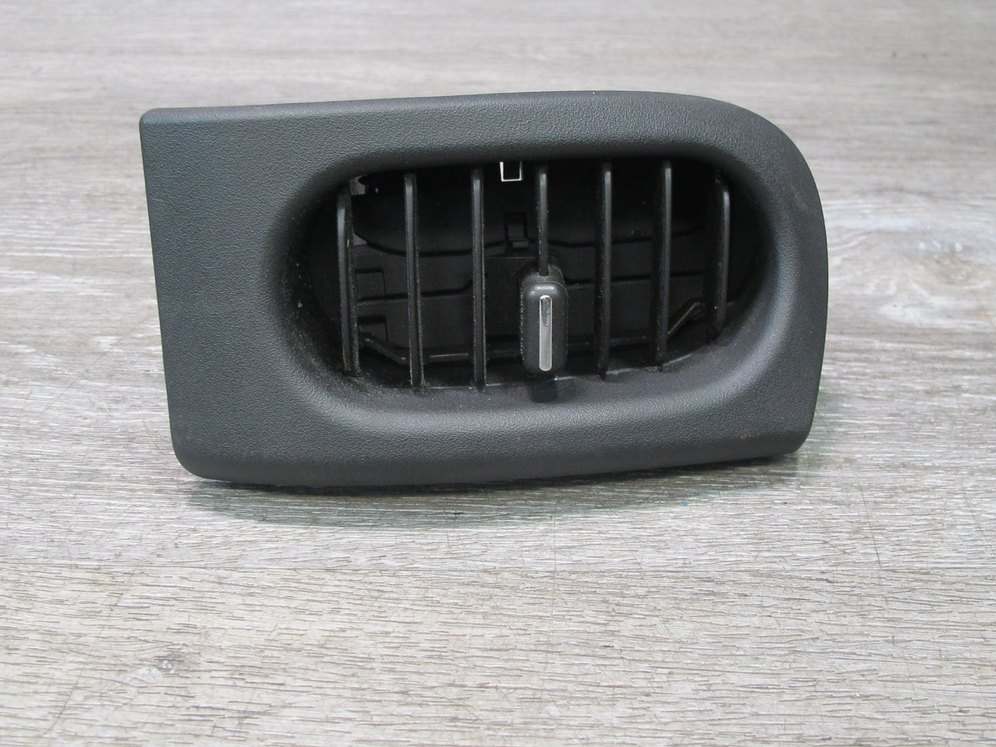 05-13 Chevrolet Corvette C6 Dash Front Right Air Vent Grille 10323198 OEM