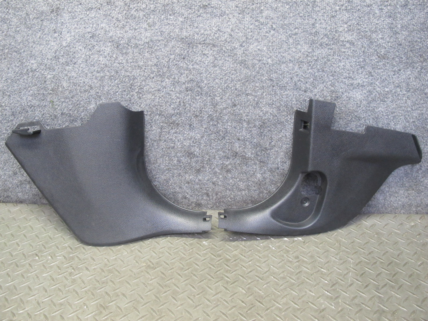 12-18 BMW F30 F31 F32 F33 F34 F36 Set of 2 Front Kick Trim Cover Panel OEM
