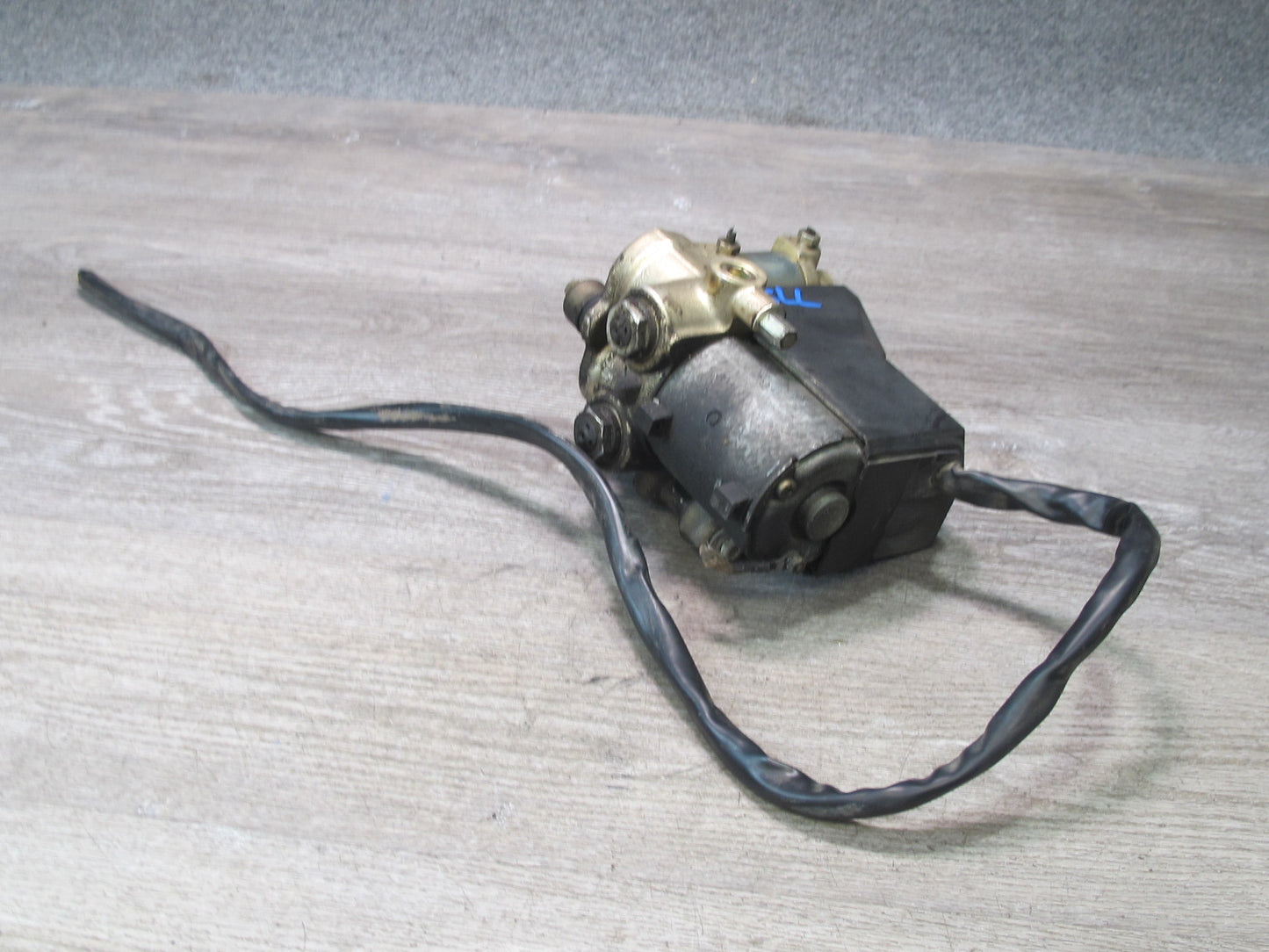 86-89 Mercedes R107 560SL Anti Lock Brake ABS Pump Module Unit 0265200026 OEM