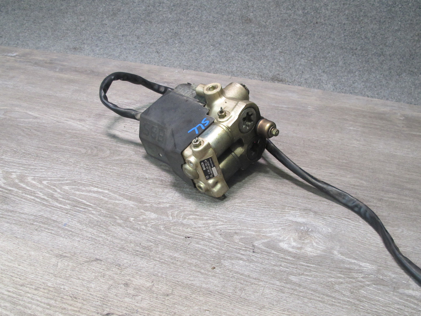 86-89 Mercedes R107 560SL Anti Lock Brake ABS Pump Module Unit 0265200026 OEM