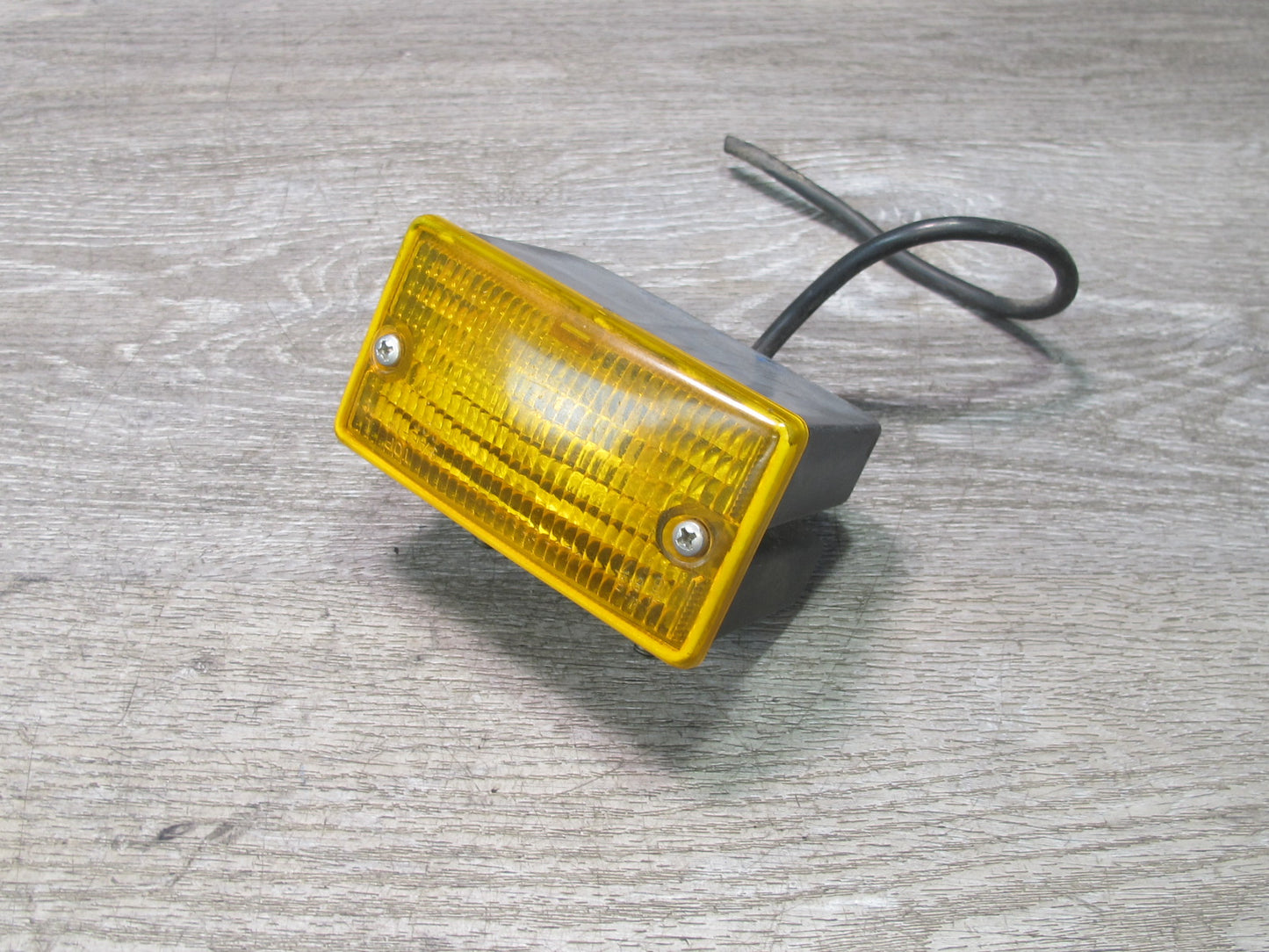73-89 Mercedes R107 Set of 2 Front Bumper Left & Right Turn Signal Light OEM