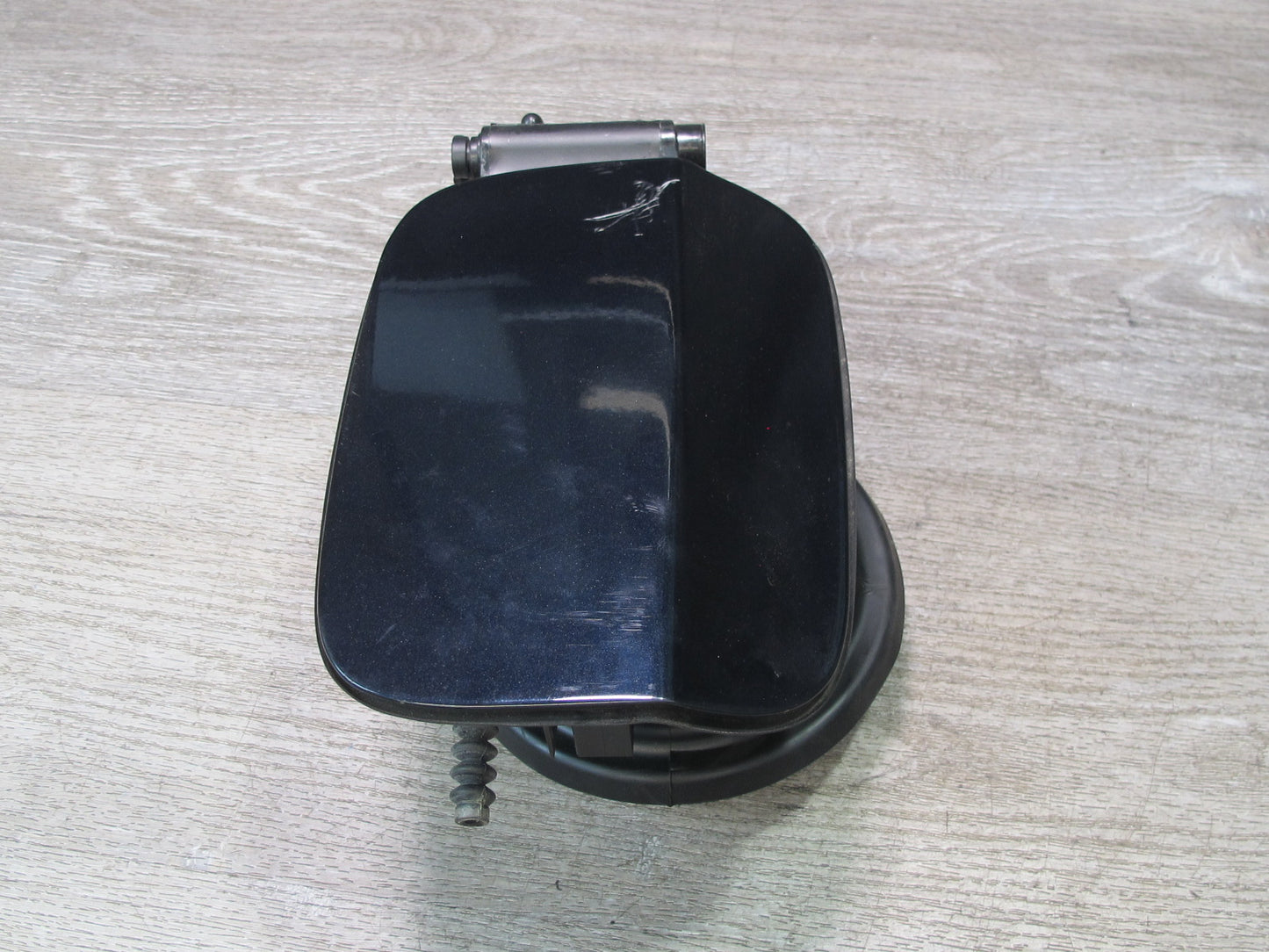 2007-2013 BMW E70 X5 Fuel Tank Filler Door Lid Cover w Hinge