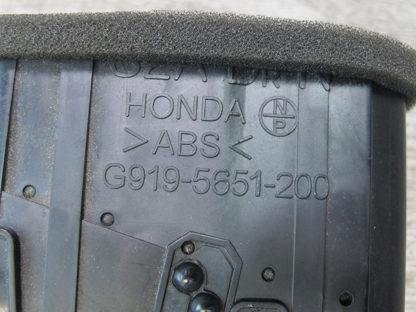 00-03 Honda S2000 Dash Front Left Air Vent Grille G919-5651-200 OEM