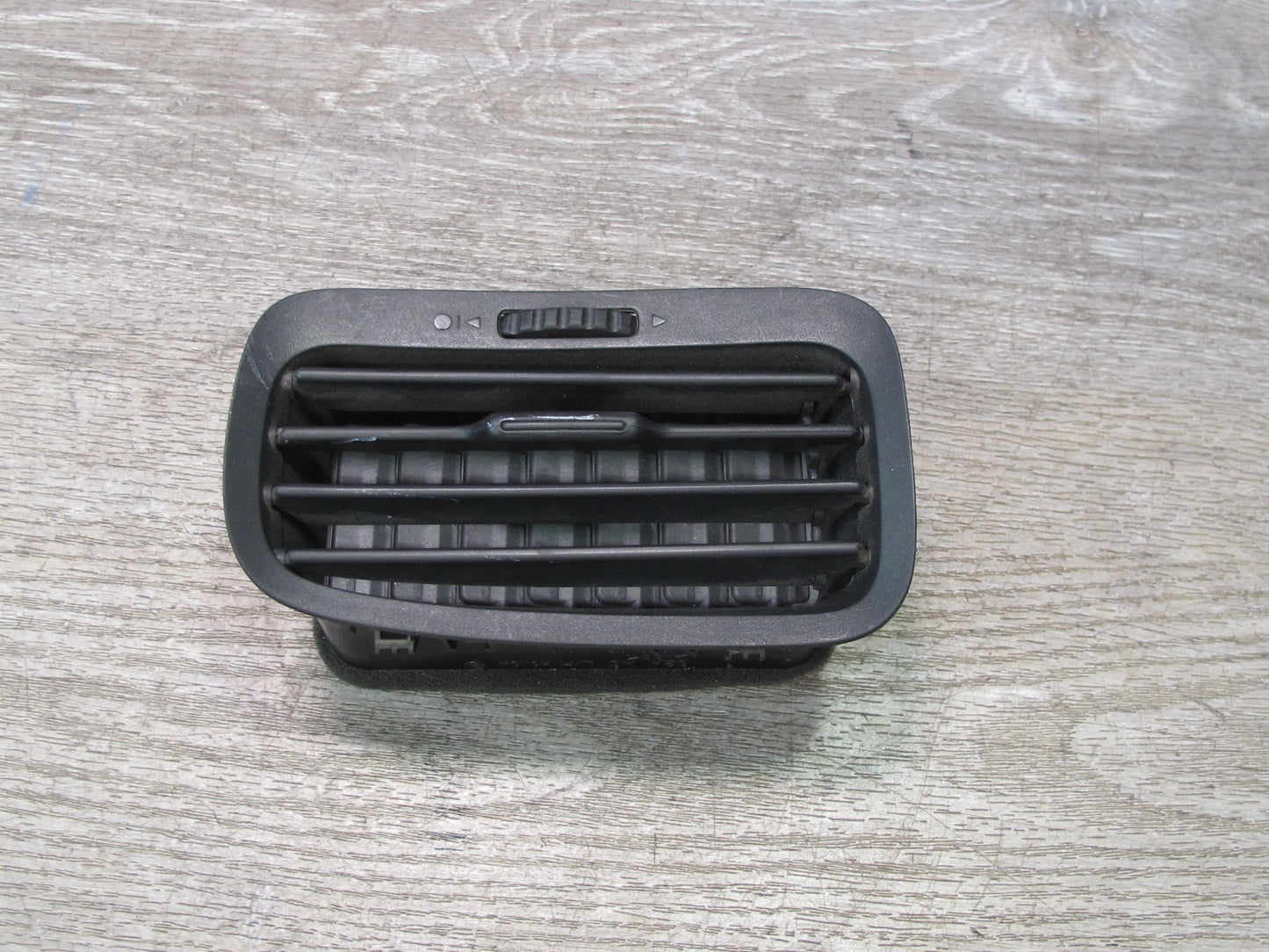00-09 Honda S2000 Dash Front Left A/C Air Vent Grille 77630-S2A-A010 OEM