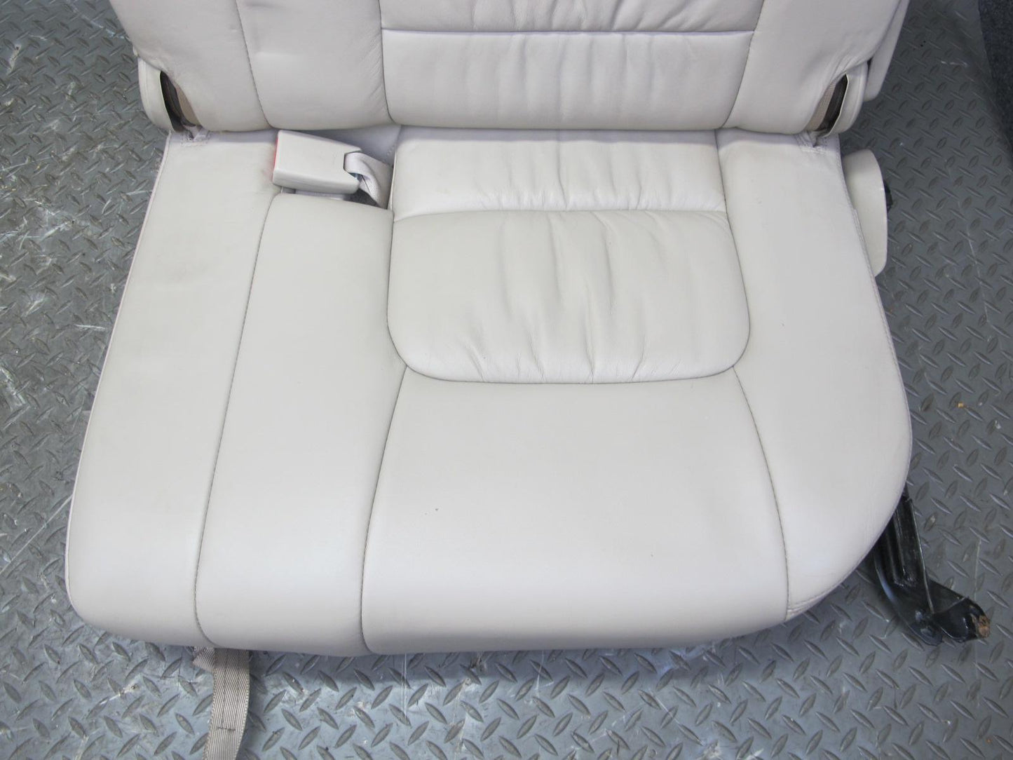 2004-2005 Lexus LX470 Rear Third 3RD ROW Left Right Leather Ivory Seat Set of 2