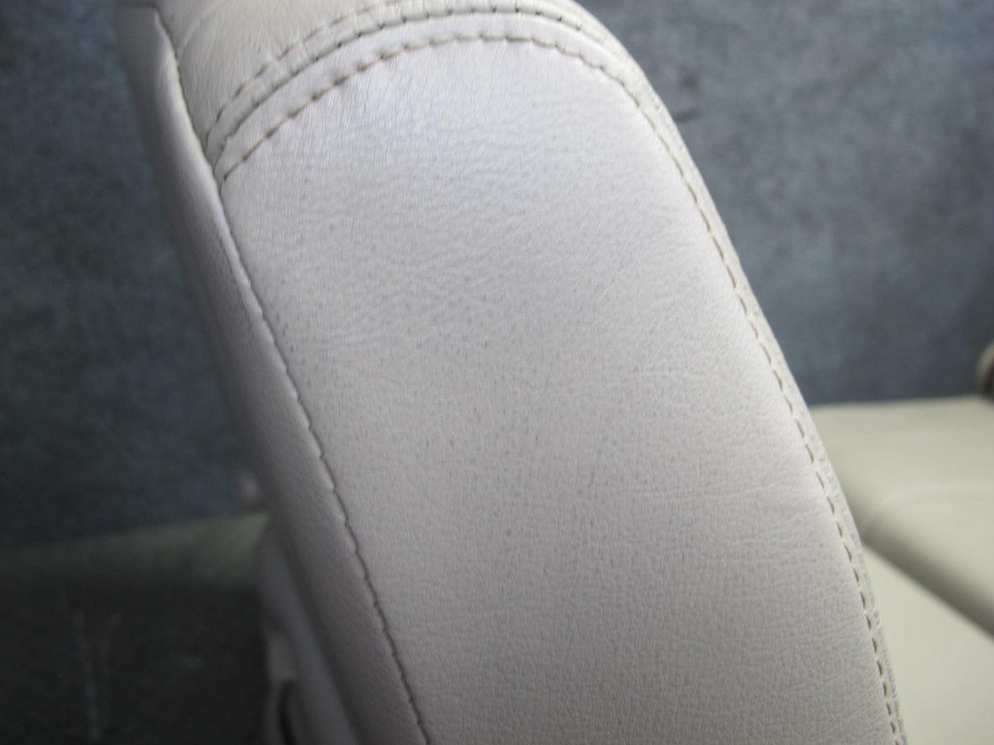 2004-2005 Lexus LX470 Rear Third 3RD ROW Left Right Leather Ivory Seat Set of 2