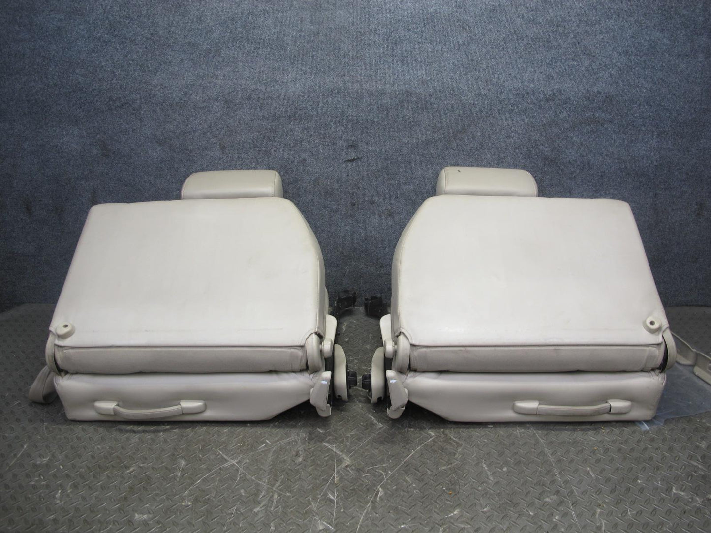 2004-2005 Lexus LX470 Rear Third 3RD ROW Left Right Leather Ivory Seat Set of 2