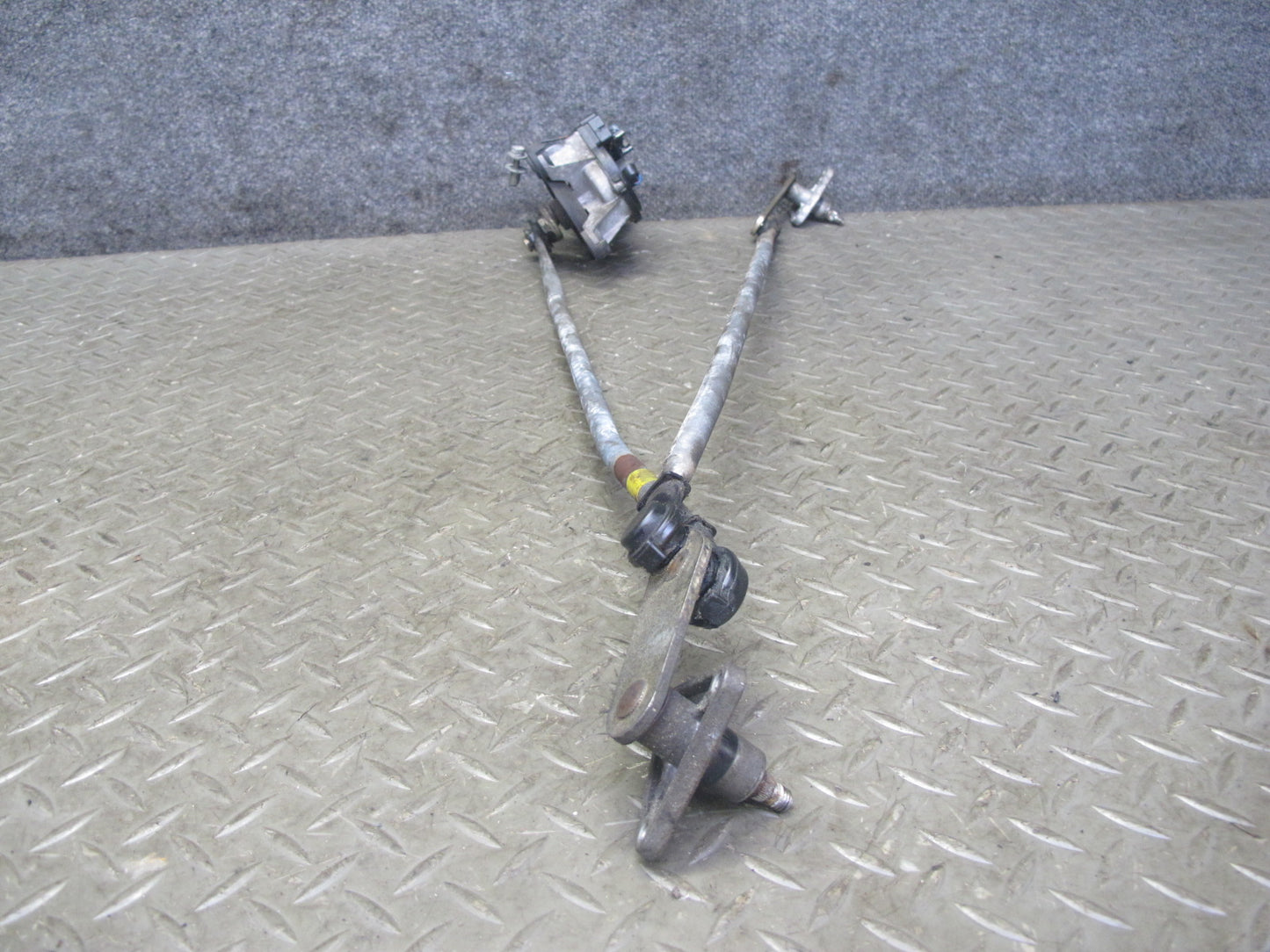 86-92 Toyota Supra MA70L Front Wiper Transmission Linkage w Motor OEM