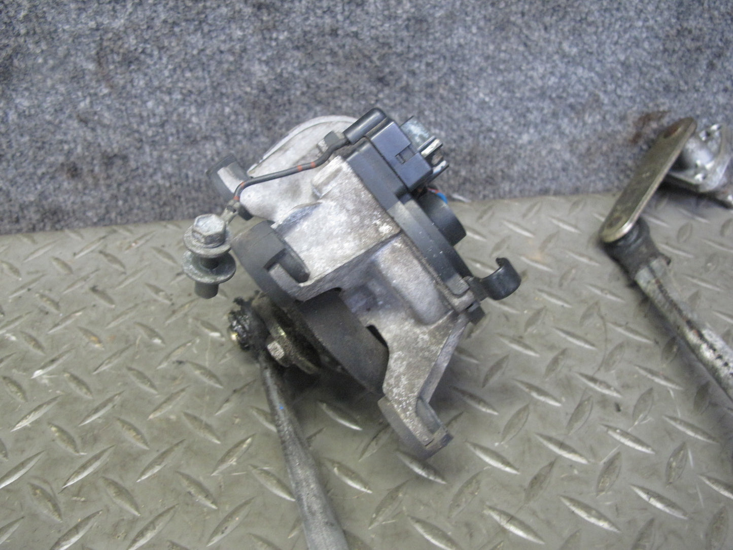 86-92 Toyota Supra MA70L Front Wiper Transmission Linkage w Motor OEM