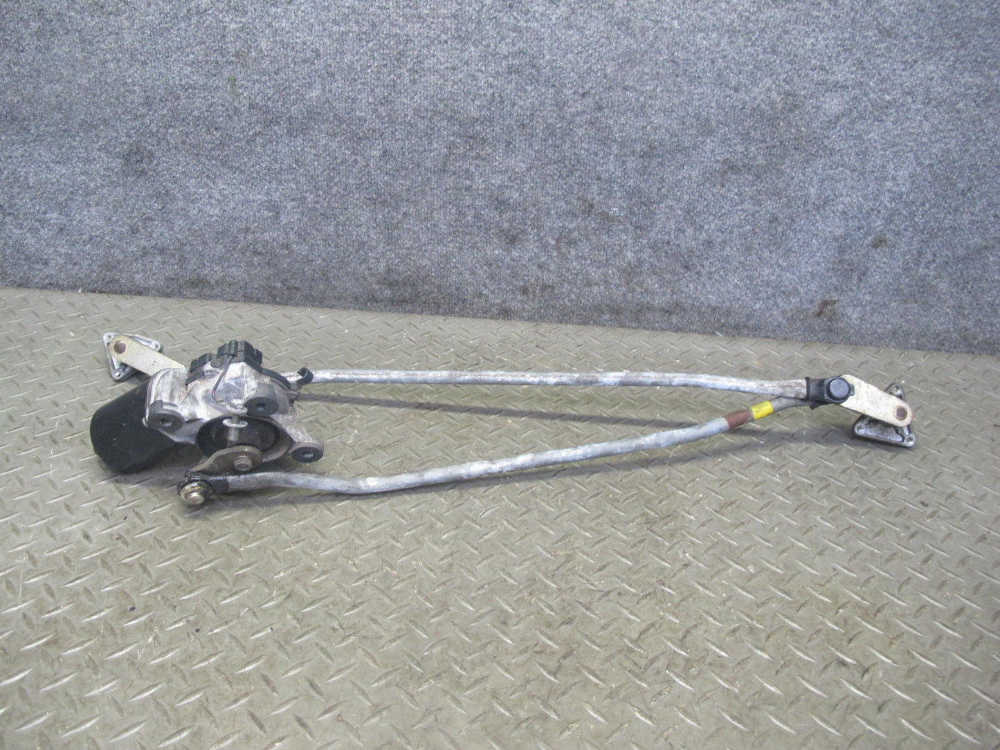 86-92 Toyota Supra MA70L Front Wiper Transmission Linkage w Motor OEM