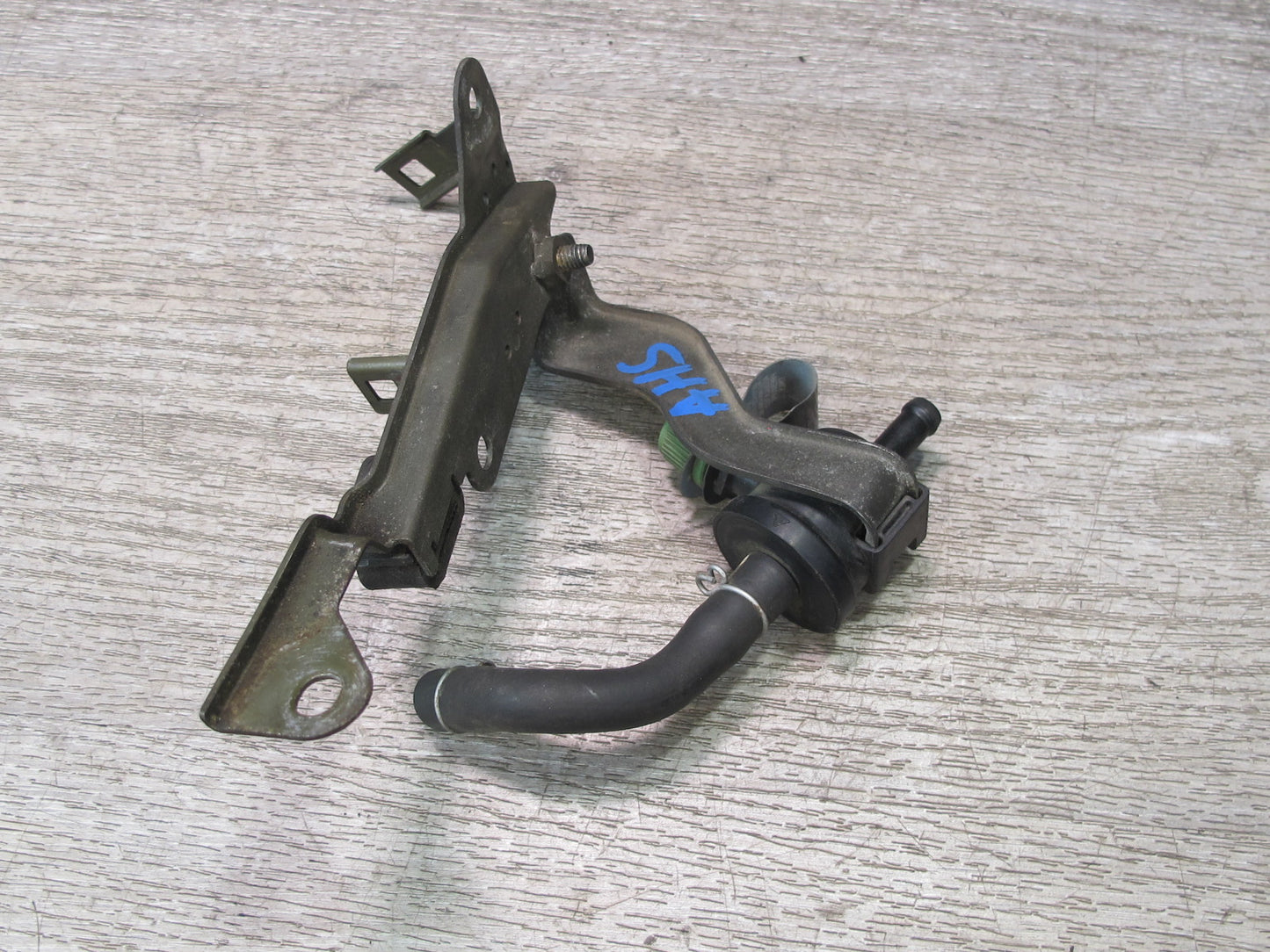 00-05 Honda S2000 Fuel Purge Valve w Bracket OEM