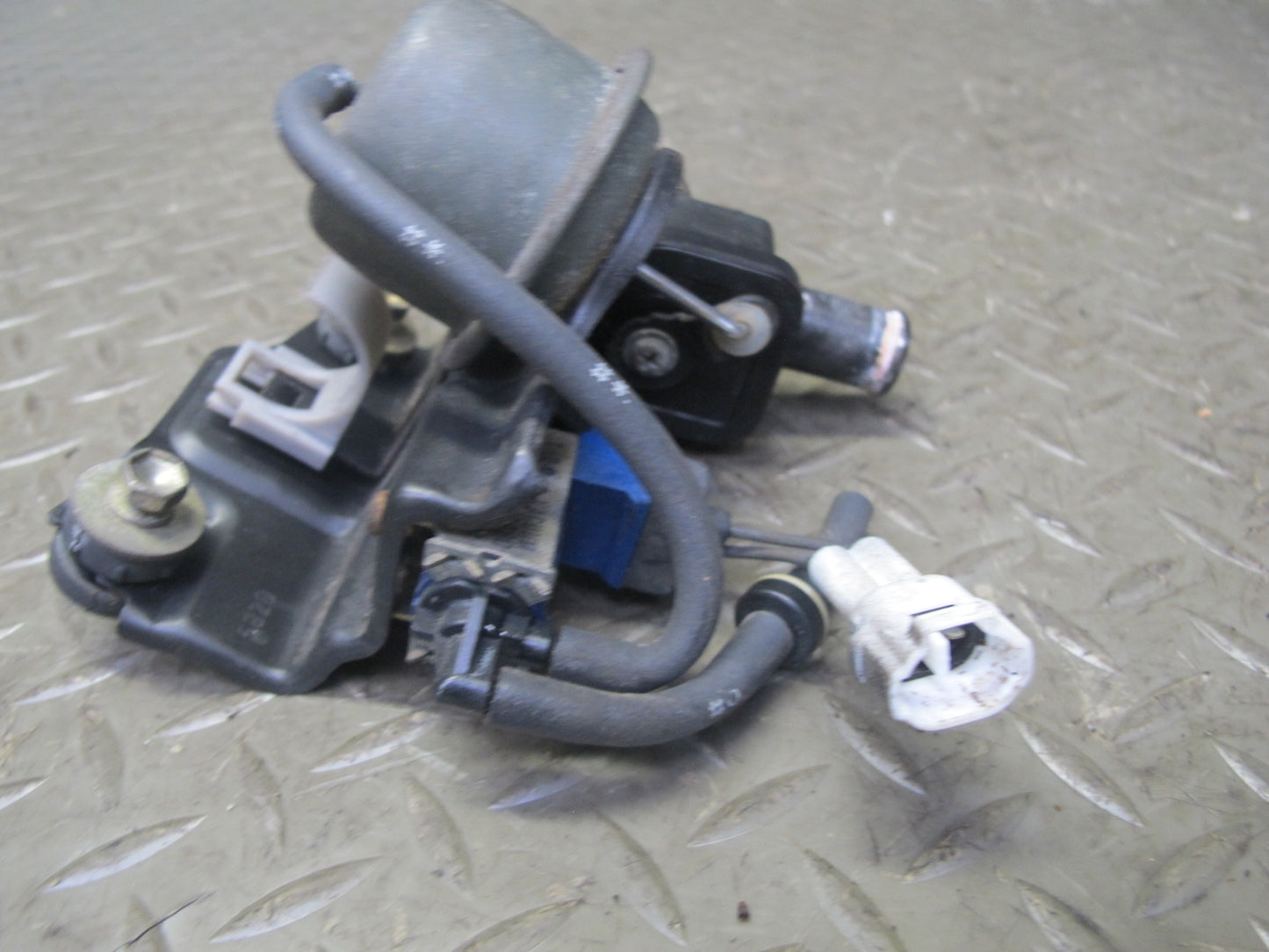 86-92 Toyota Supra MA70L Heater Water Coolant Bypass Valve Vacuum Switch OEM