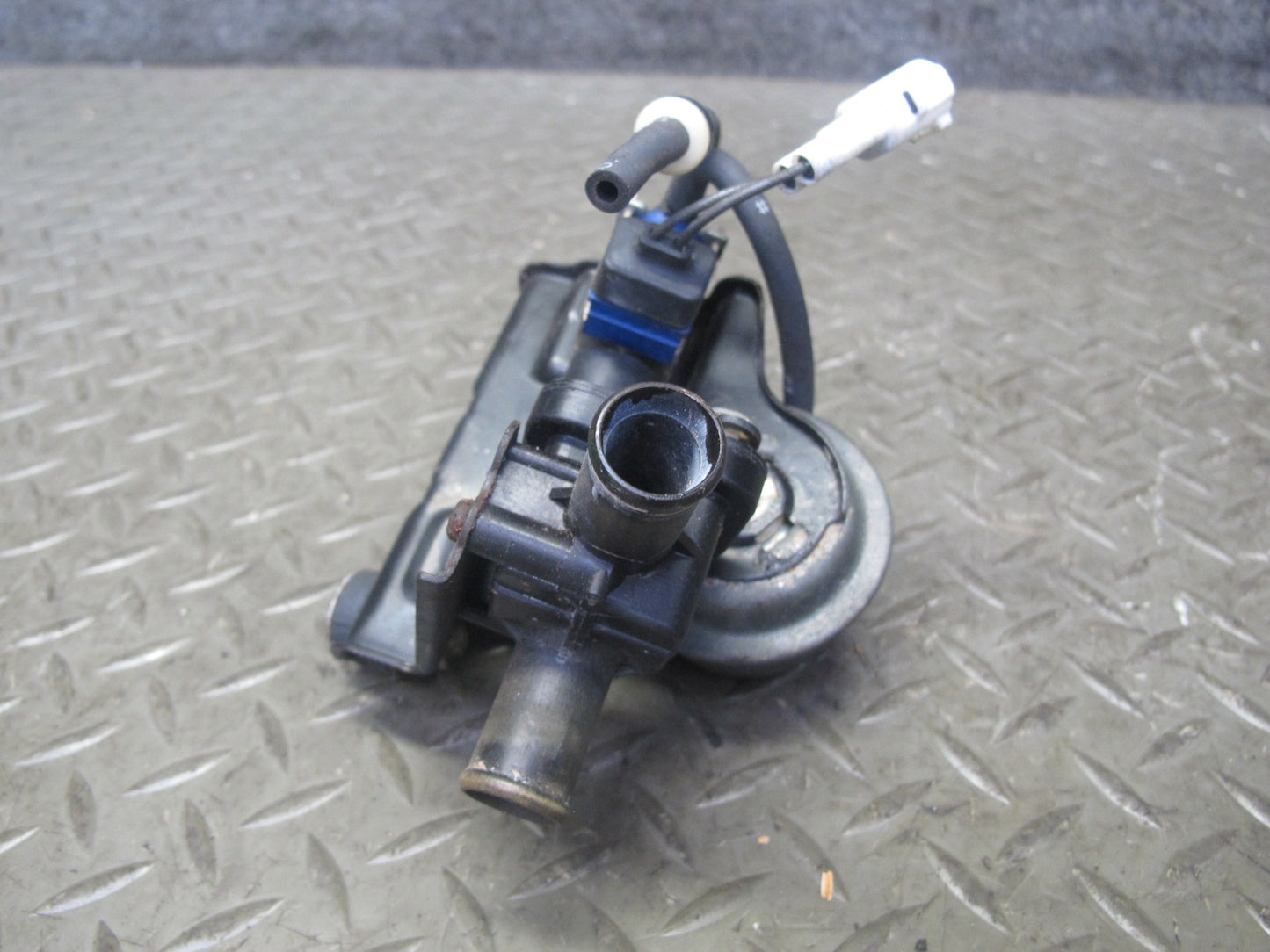 86-92 Toyota Supra MA70L Heater Water Coolant Bypass Valve Vacuum Switch OEM