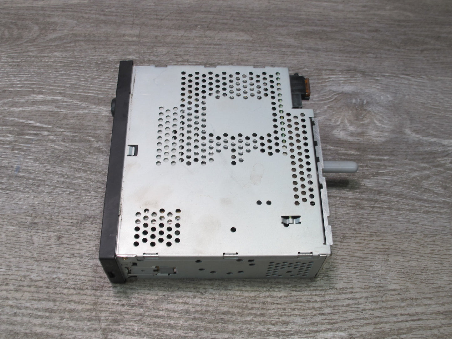 96-99 BMW E36 3-SERIES Radio Business AM FM Stereo Cassette Player 8375949 OEM