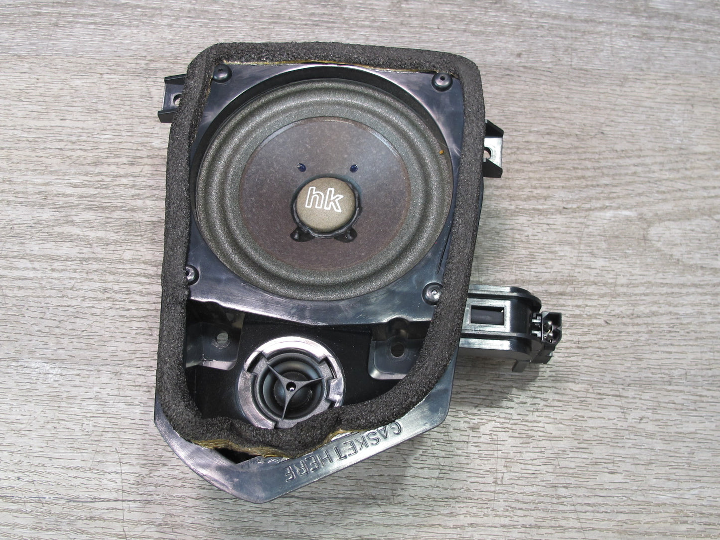98-99 BMW E36 Convertible Set of 2 Rear Left & Right Harman Kardon Speaker OEM