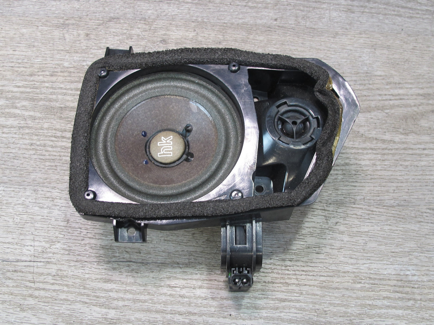 98-99 BMW E36 Convertible Set of 2 Rear Left & Right Harman Kardon Speaker OEM
