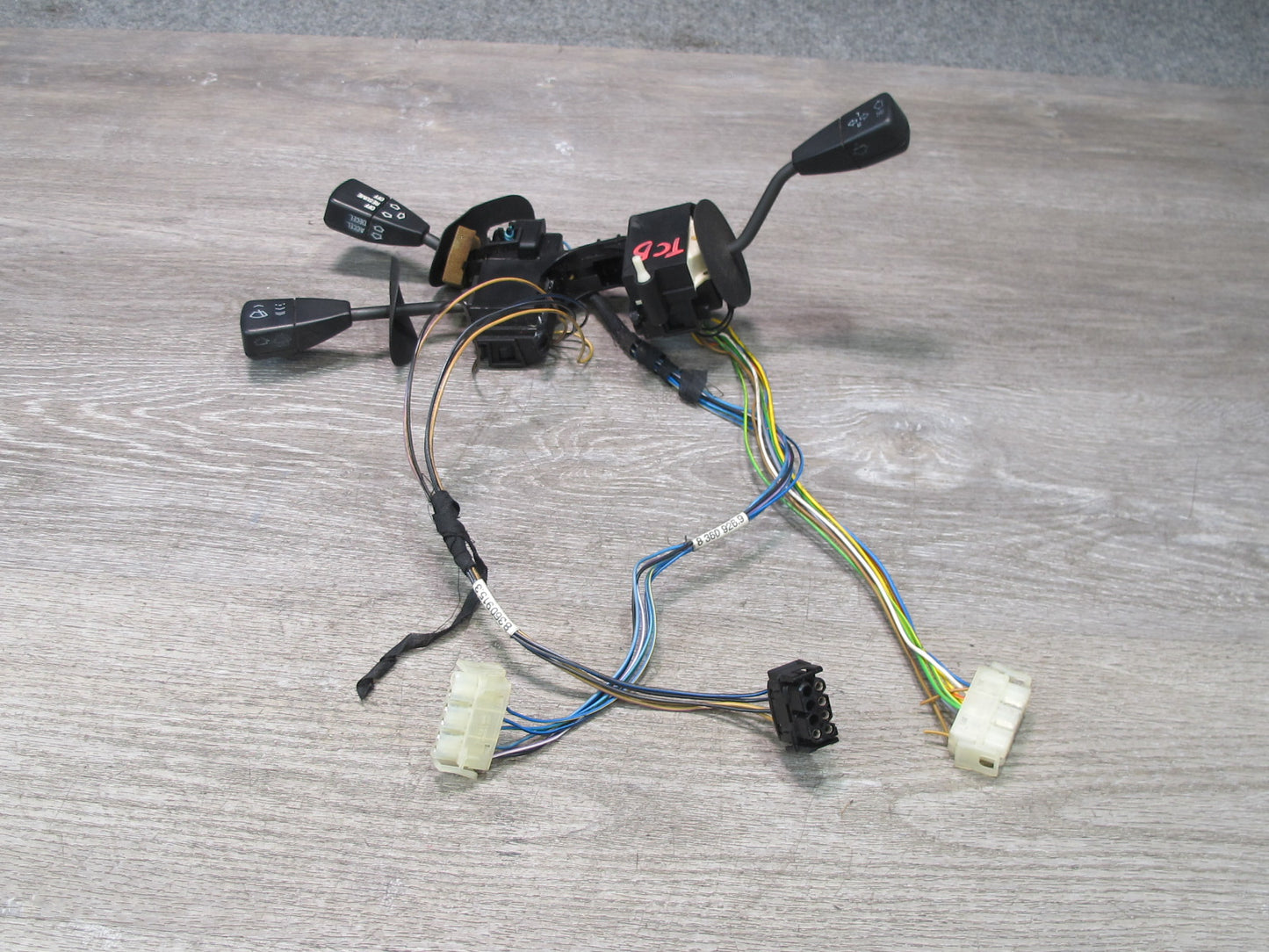96-99 BMW E36 3-SERIES Steering Column Wiper Cruise Turn Signal Switch OEM
