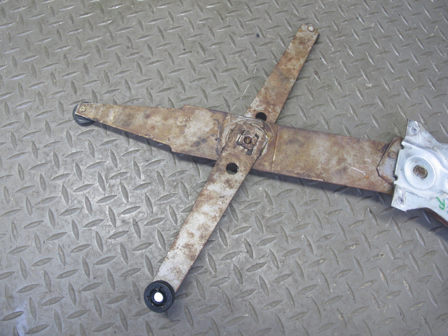 95-02 Pontiac Firebird Right Passenger Door Window Regulator w Motor OEM