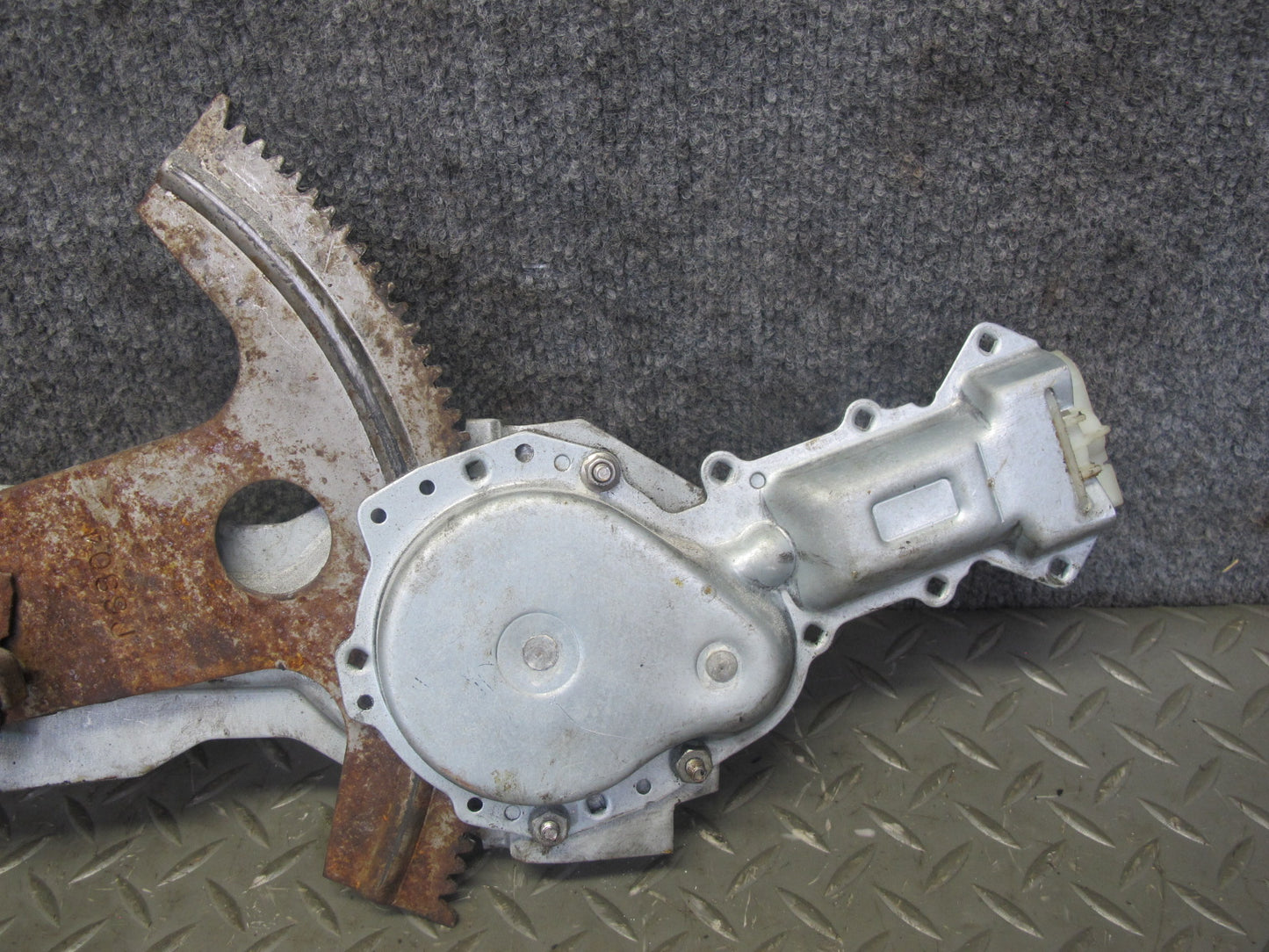 95-02 Pontiac Firebird Right Passenger Door Window Regulator w Motor OEM