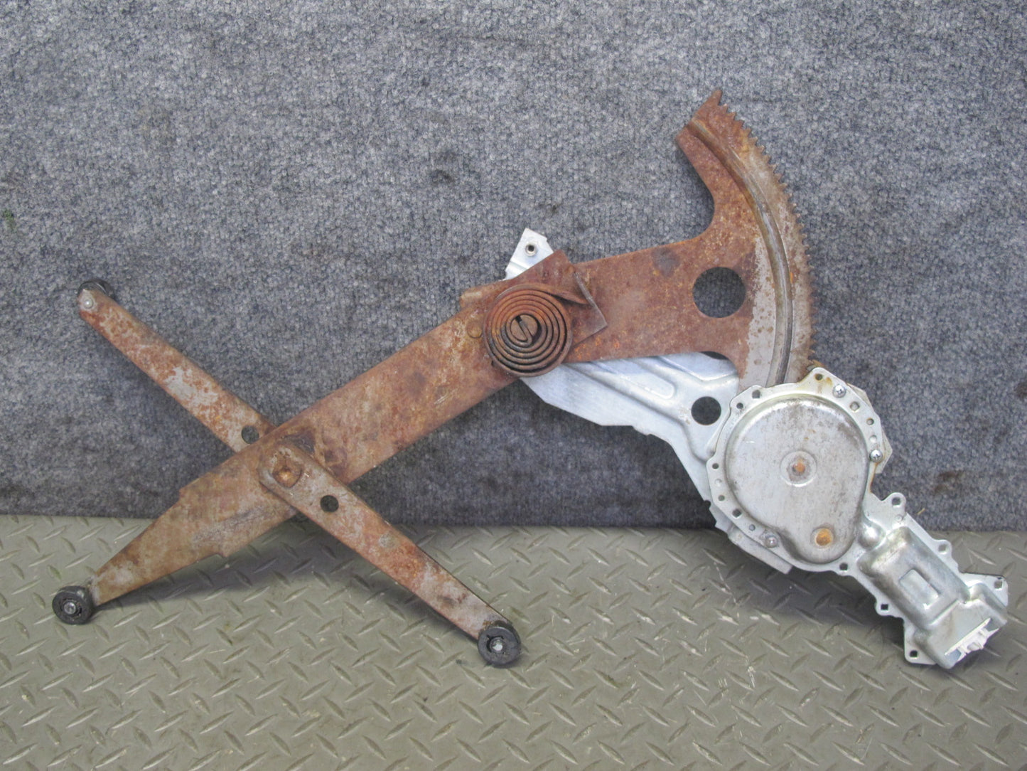 95-02 Pontiac Firebird Left Driver Door Window Regulator w Motor OEM