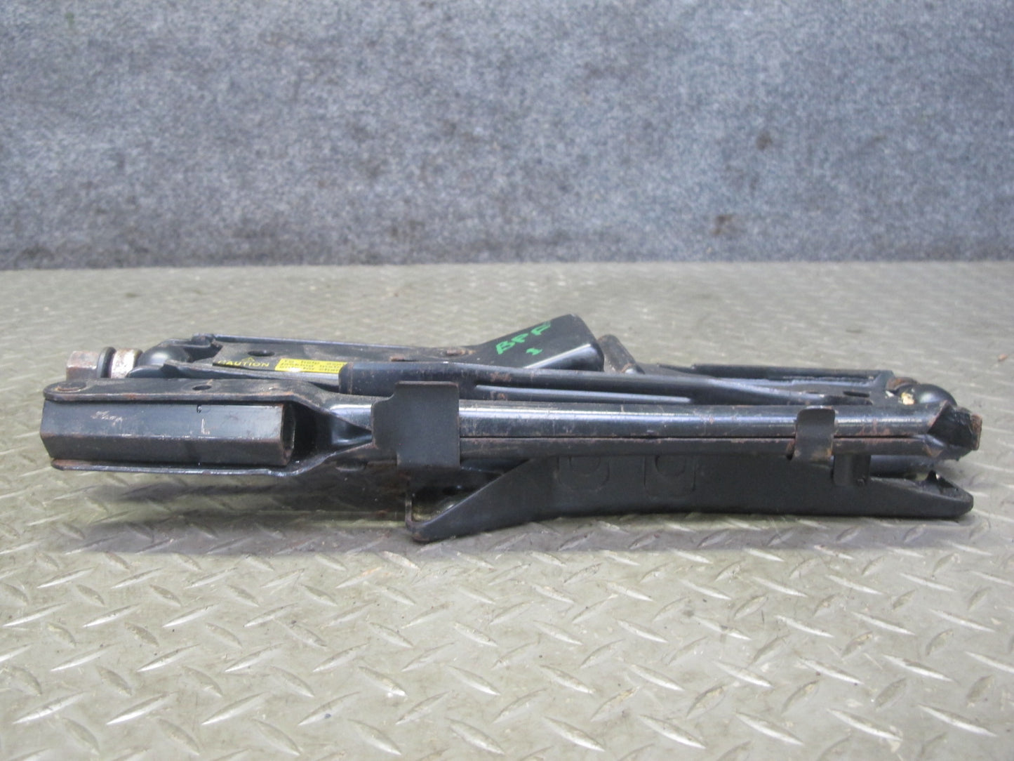 95-02 Pontiac Firebird Camaro Spare Tire Lift Jack w LUG Wrench OEM