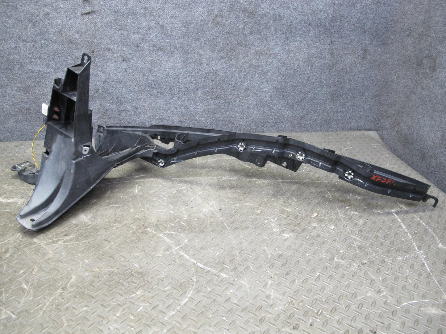 2011-2013 BMW E70 X5M Front Left Fender Shell Panel Cover