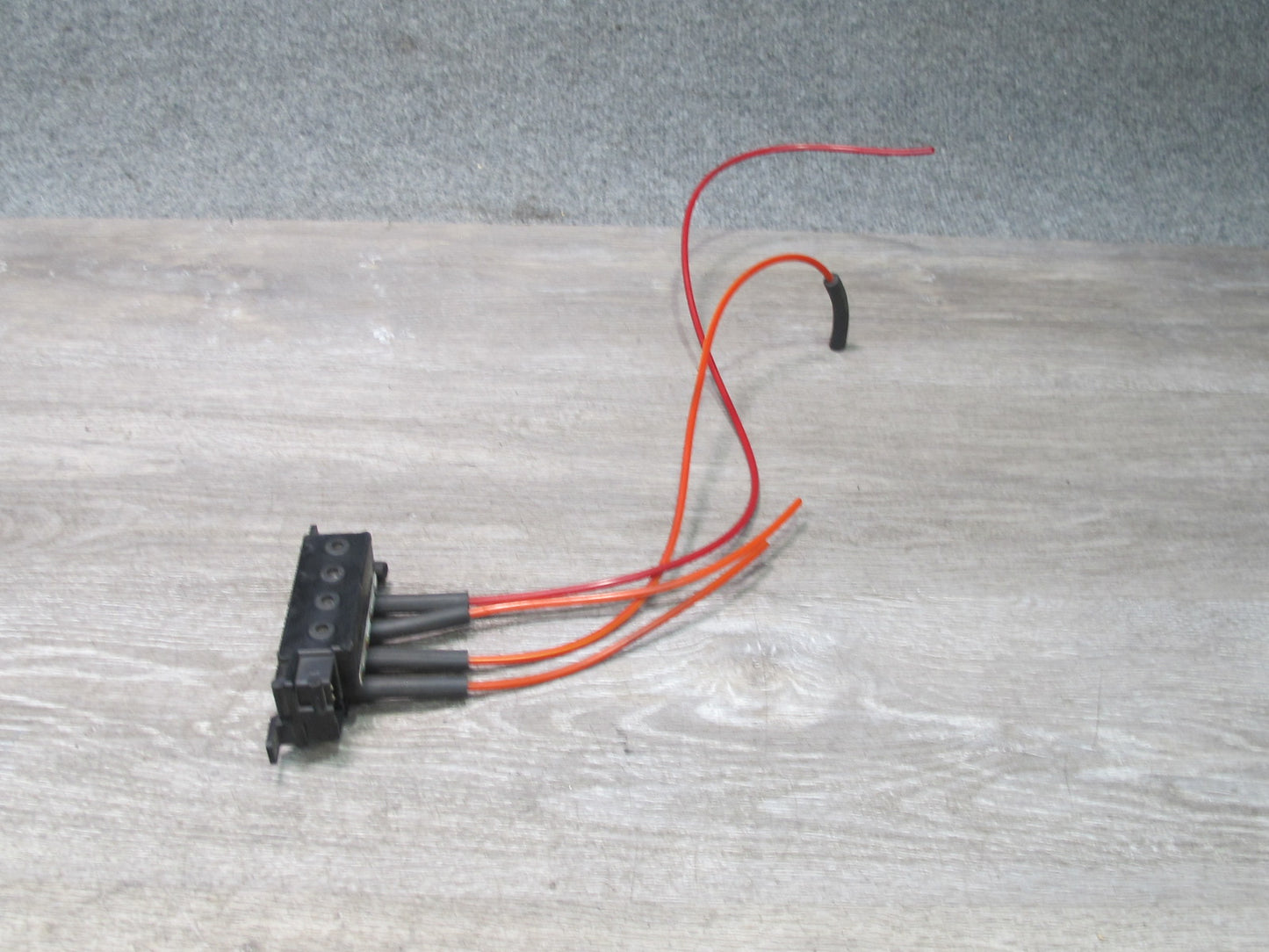 86-89 Mercedes R107 560SL A/C Air Conditioning Vacuum Switch Valve OEM