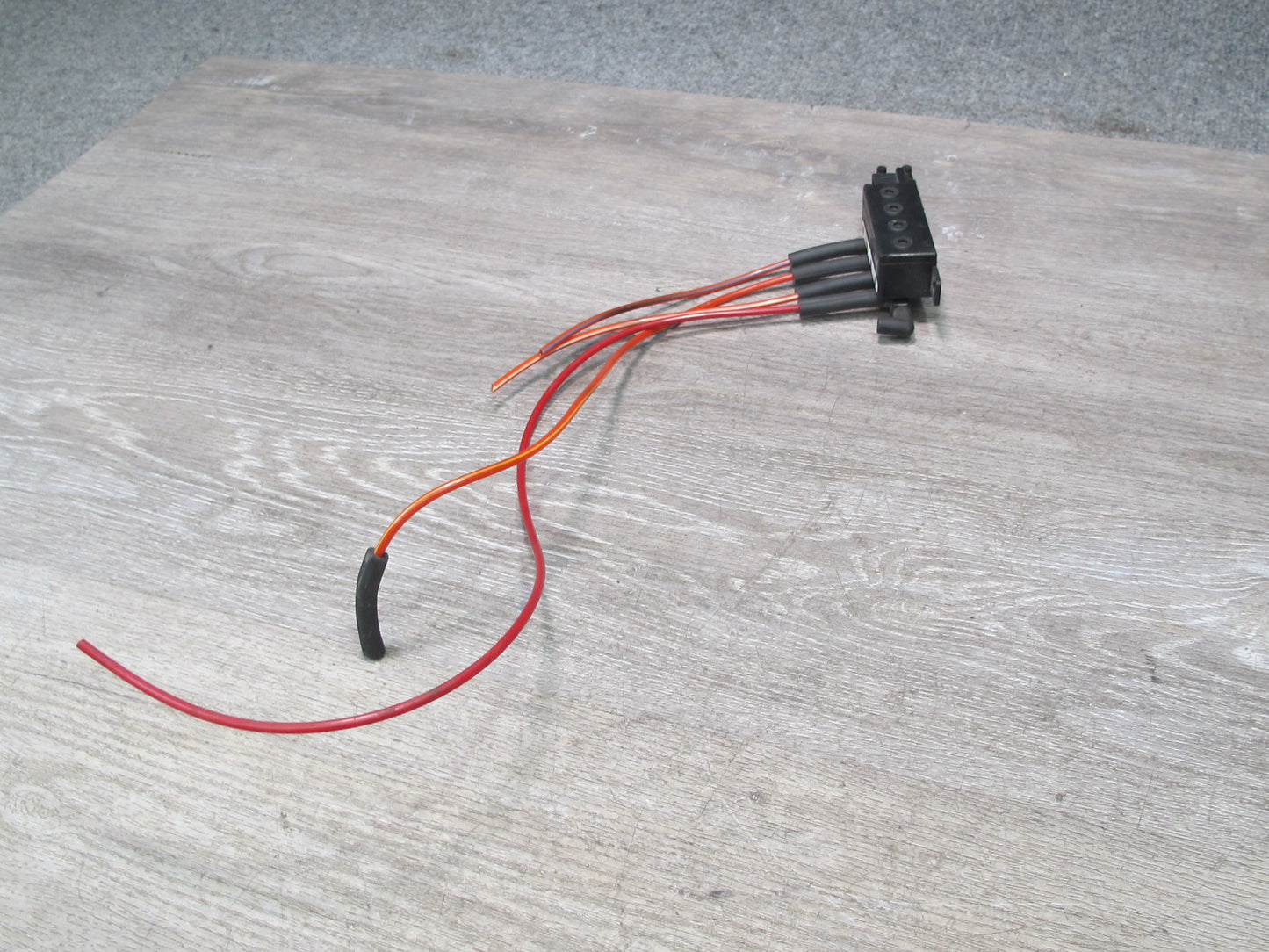 86-89 Mercedes R107 560SL A/C Air Conditioning Vacuum Switch Valve OEM
