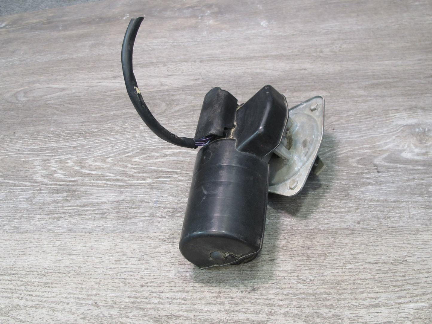 73-89 Mercedes R107 Sl-class Windshield Wiper Motor Assembly OEM